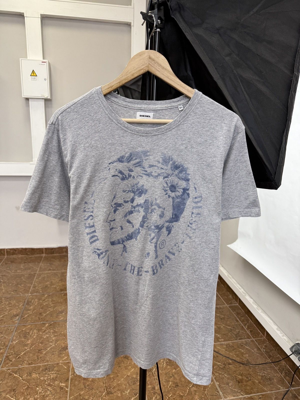 Diesel 🇺🇸 Vintage Diesel Punk Rock Man Y2K T-Shirt Rare Retro Hype Size US XL / EU 56 / 4 - 1 Thumbnail