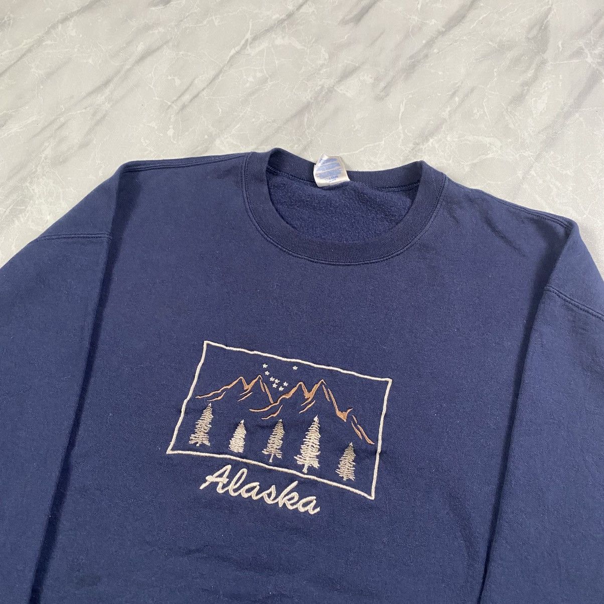 Port & Company Vintage Alaska Embroidery Crewneck Size US XXL / EU 58 / 5 - 3 Thumbnail