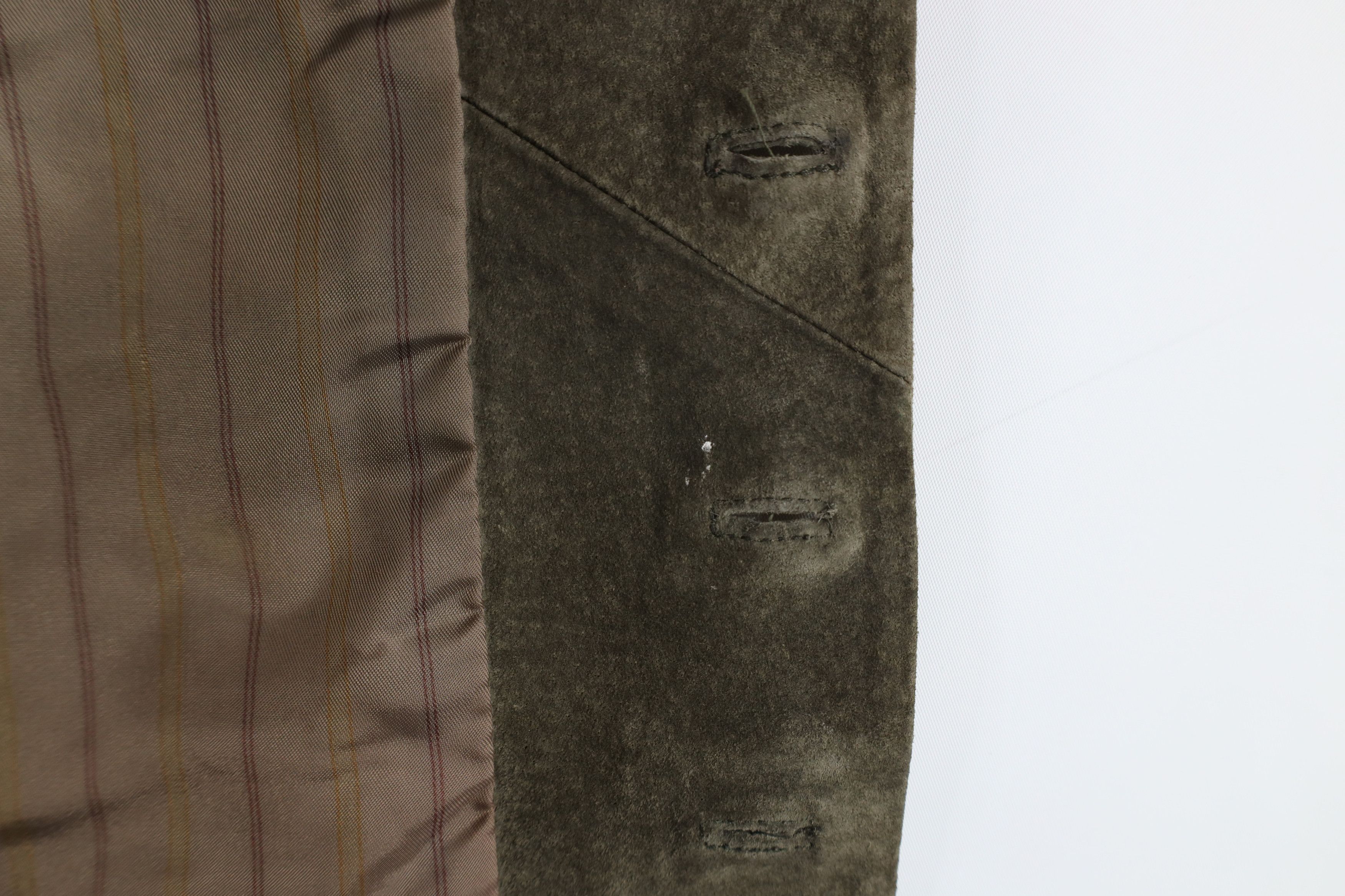 Vintage Vintage 90s Streetwear Suede Leather Buckle Back Vest Green Size US XL / EU 56 / 4 - 12 Thumbnail
