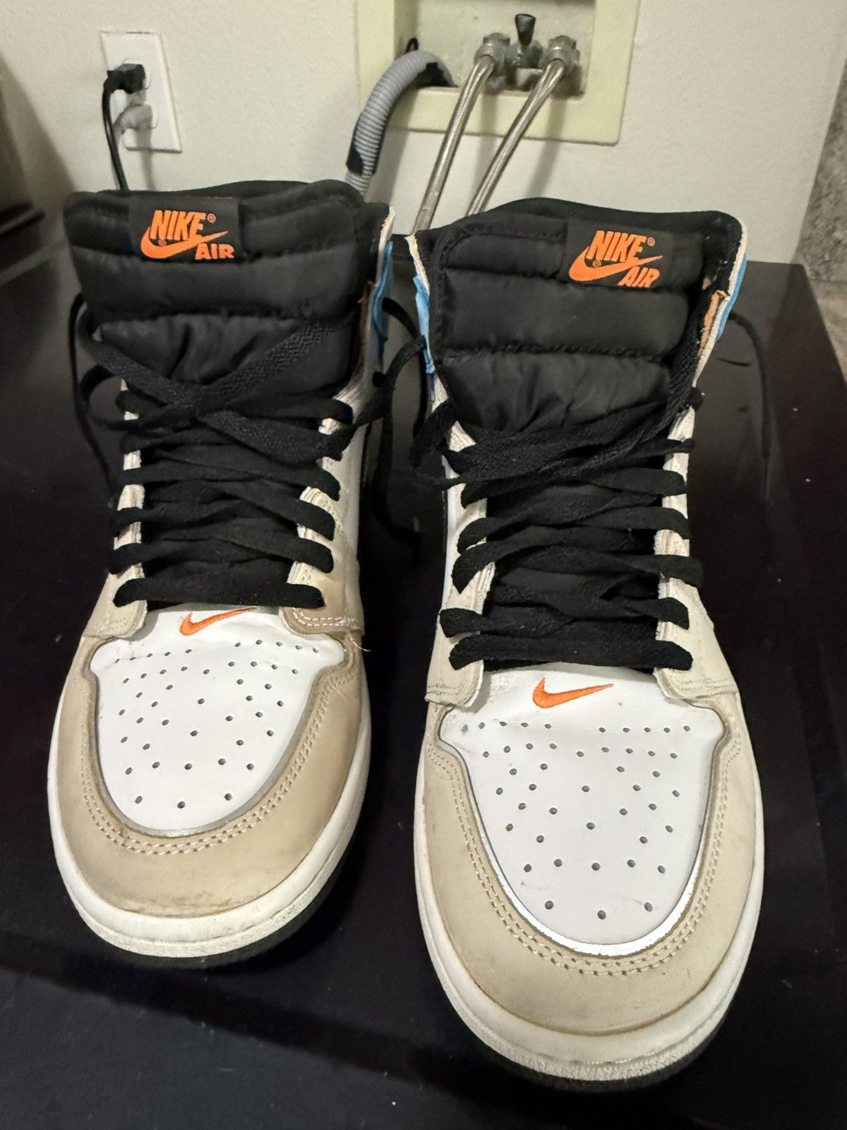 Jordan Brand × Nike Air Jordan 1 Retro High OG “Prototype” Size US 10.5 / EU 43-44 - 5 Thumbnail