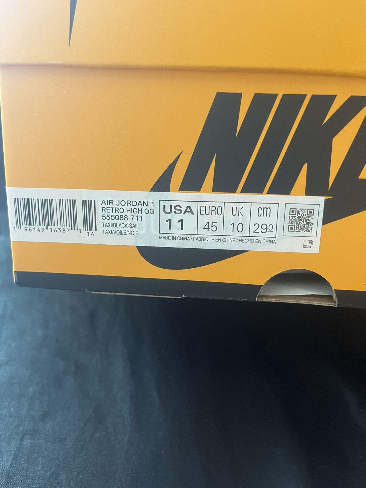 Jordan Brand Jordan 1 Retro Mid “Taxi” Size US 11 / EU 44 - 8 Thumbnail
