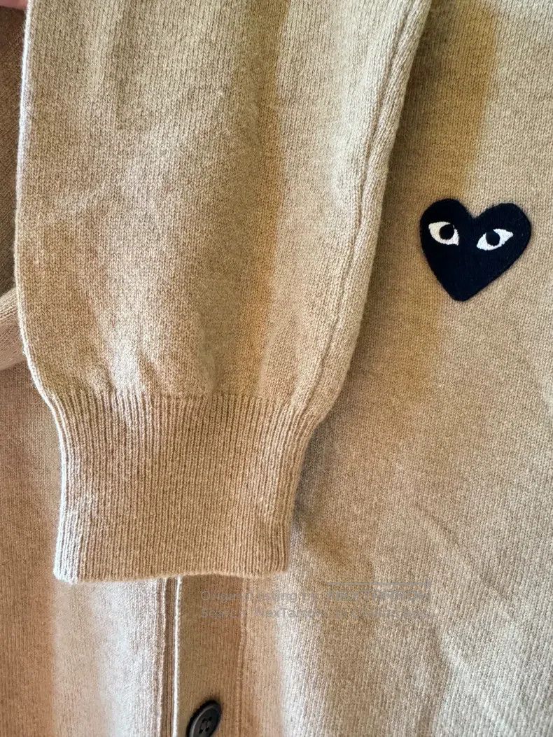 Comme des Garcons Comme Des Garcons V-Neck Knit Cardigan Size M / US 6-8 / IT 42-44 - 2 Thumbnail