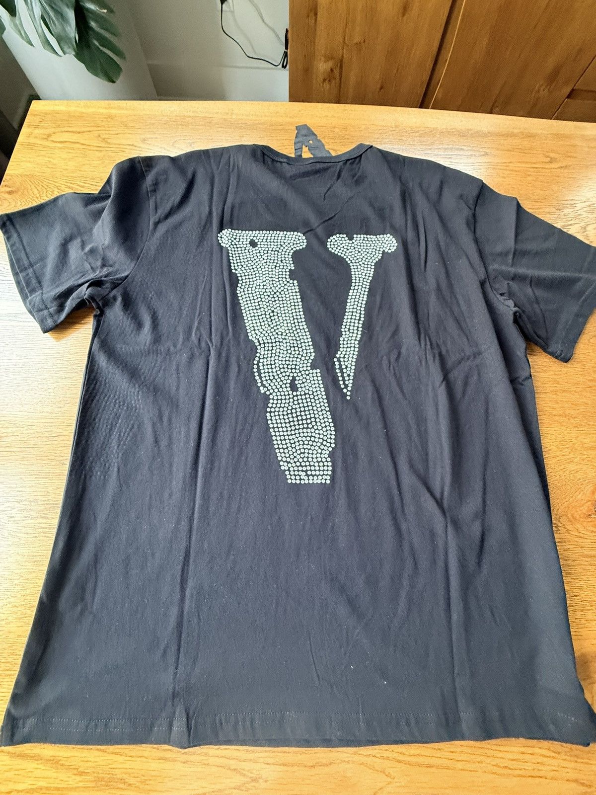 Vlone Vlone x Swarovski shirt - size L Size US L / EU 52-54 / 3 - 6 Thumbnail