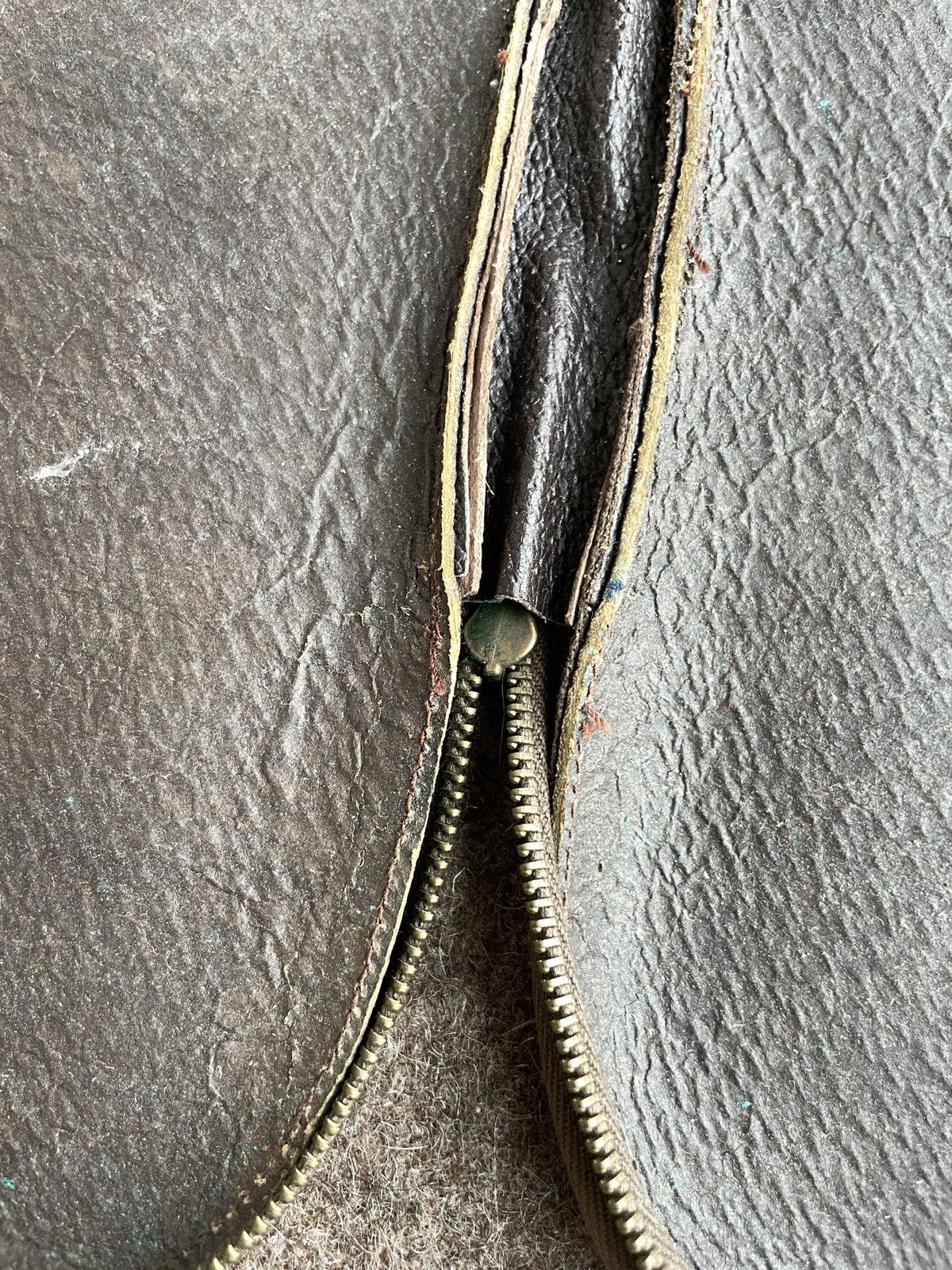 Genuine Leather Vintage Slipper Case With Lamprom Zipper Size ONE SIZE - 6 Thumbnail