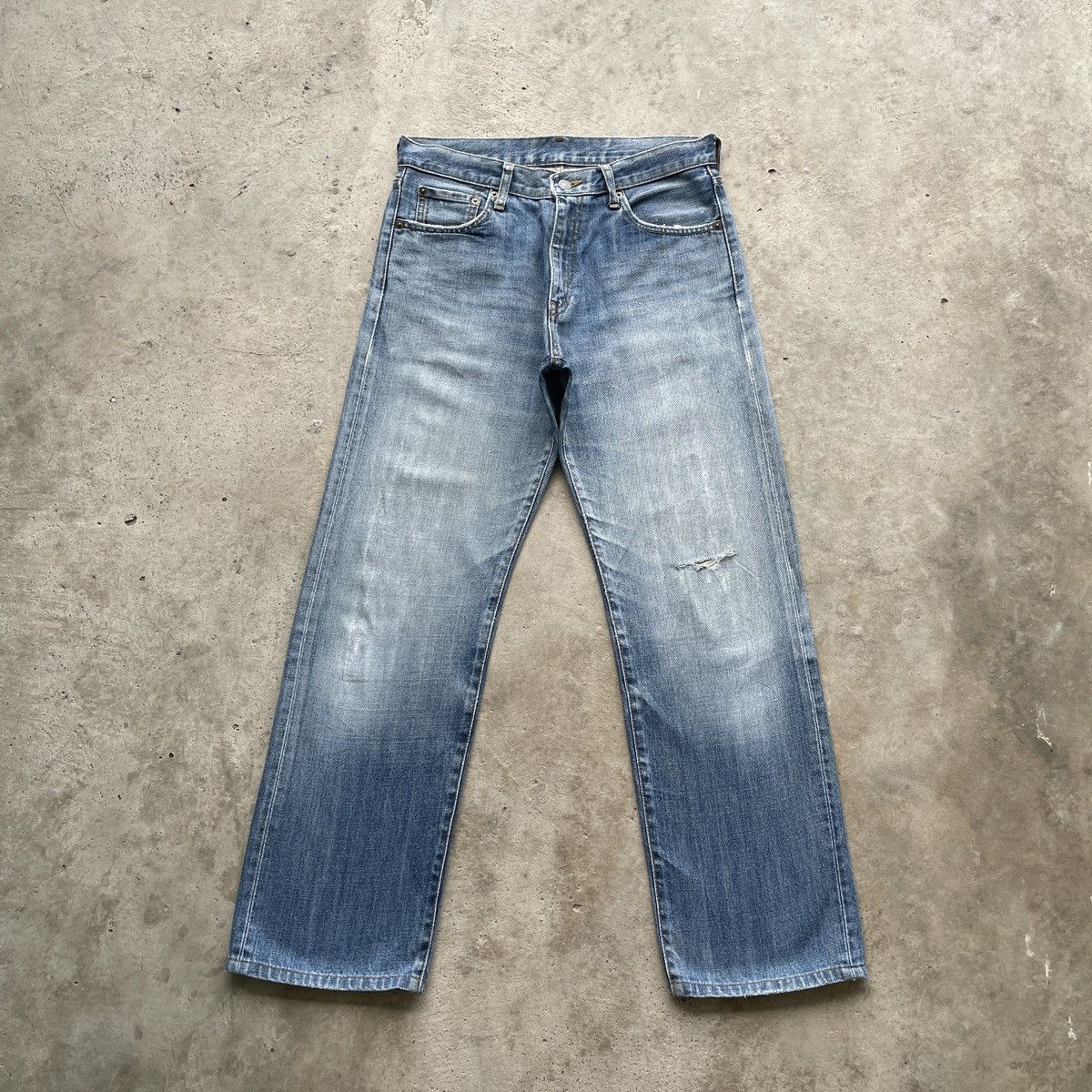 Japanese Brand W31 Vintage Japanese Distressed Denim Faded Jeans Pants Size US 31 - 1 Thumbnail