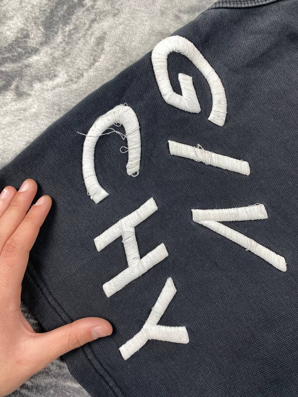 Givenchy Givenchy Shorts Big Logo Size US 36 / EU 52 - 4 Thumbnail