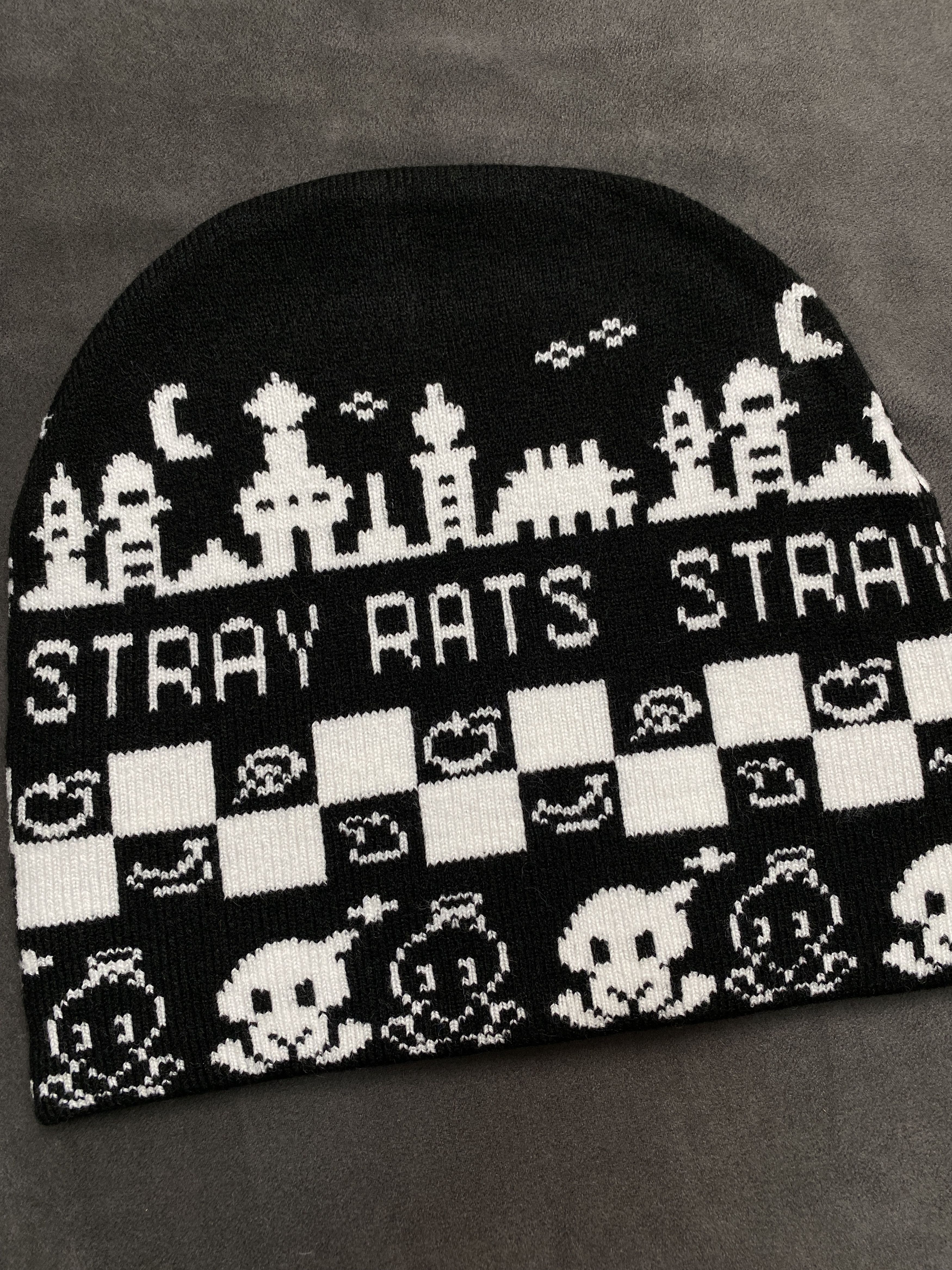 Japanese Brand Rare Stray Rats x Sonic Chao VMU No Cuff White Beanie Hat OS Size ONE SIZE - 3 Thumbnail
