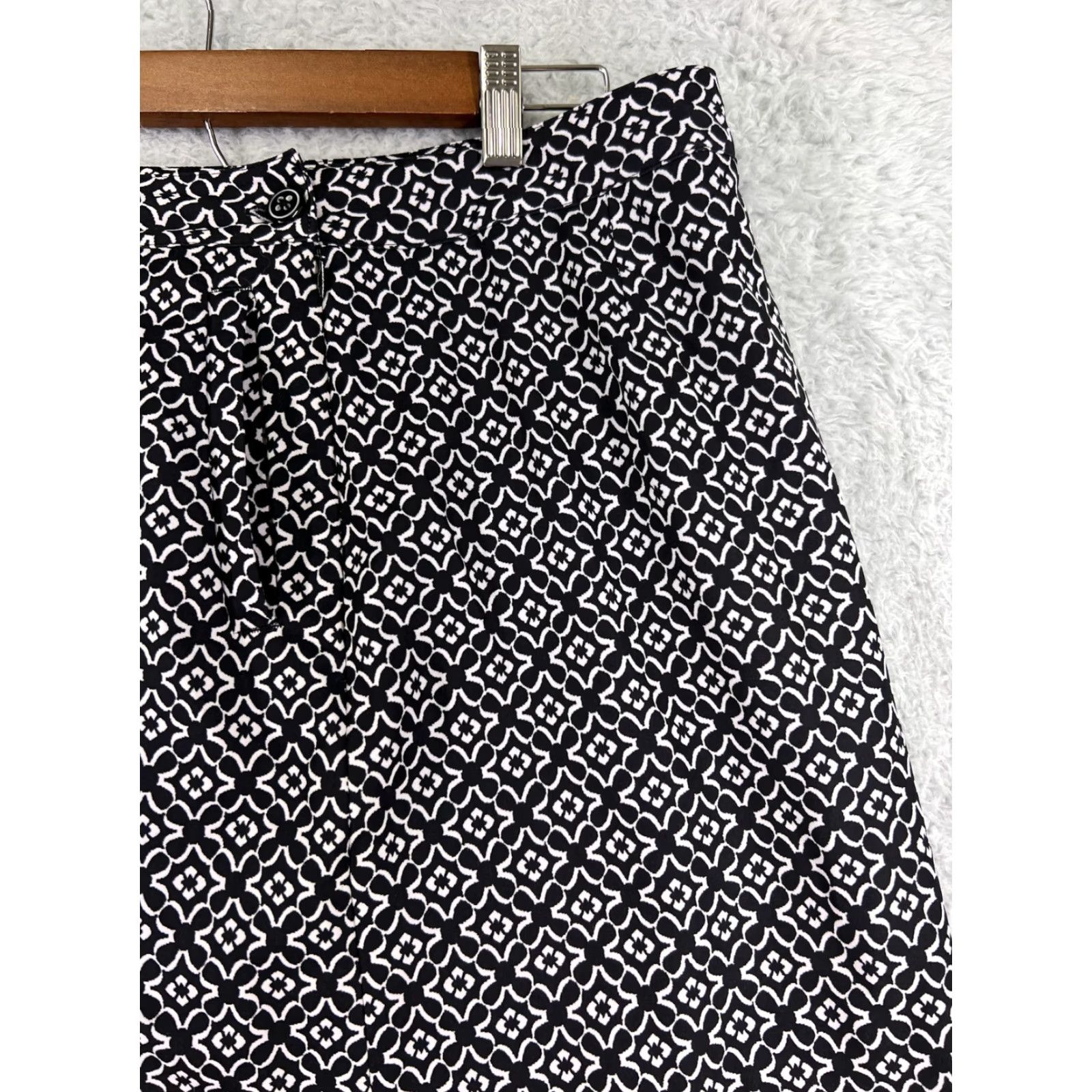 Vintage EP Pro Skirt Womens 14 Black Floral Print Polyester Knit Mini Short Elastic Waist Pockets Zipper Sports Casual Spring Summer Fall Girls Womens Size 36" / US 14 / IT 50 - 4 Thumbnail