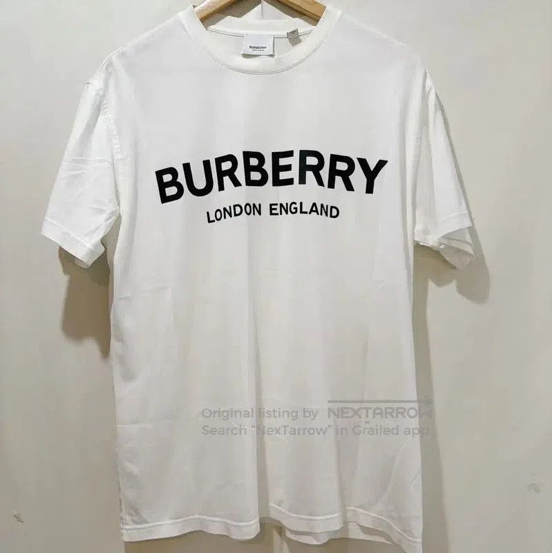 Burberry Burberry Women's Summer Logo White T-Shirt. Size S / US 4 / IT 40 - 1 Thumbnail