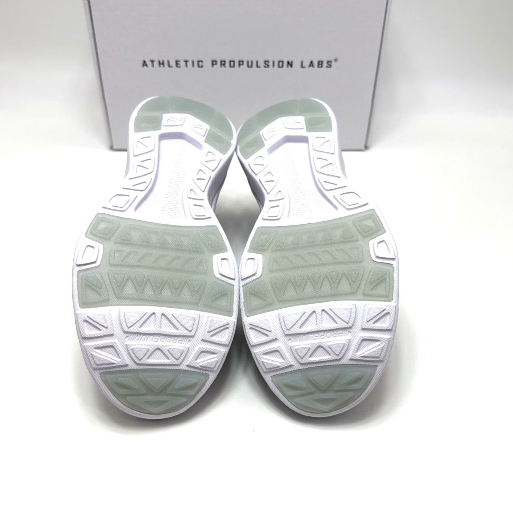 Vintage APL Techloom Bliss Womens Sneaker 5.5 Metallic Silver 24K White NWT Box Size US 6 / IT 36 - 5 Thumbnail