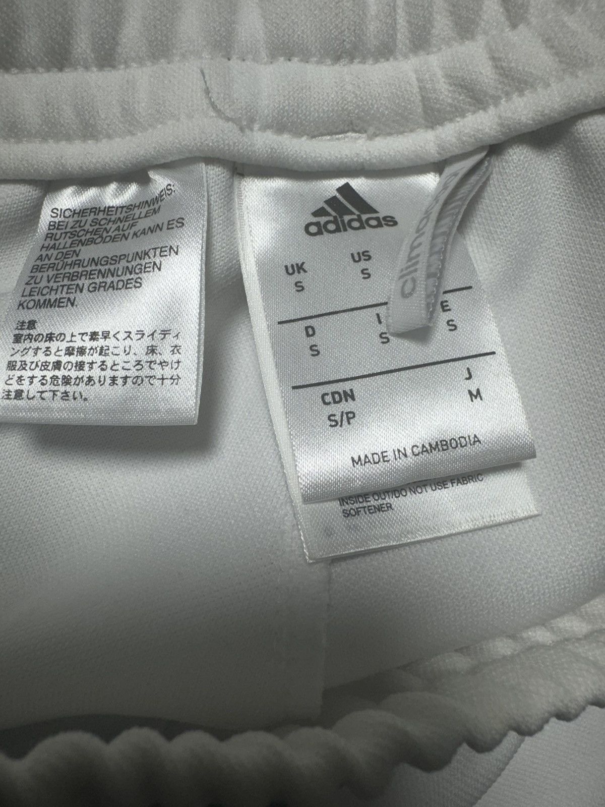 Adidas Adidas trackpants Size US 30 / EU 46 - 13 Thumbnail