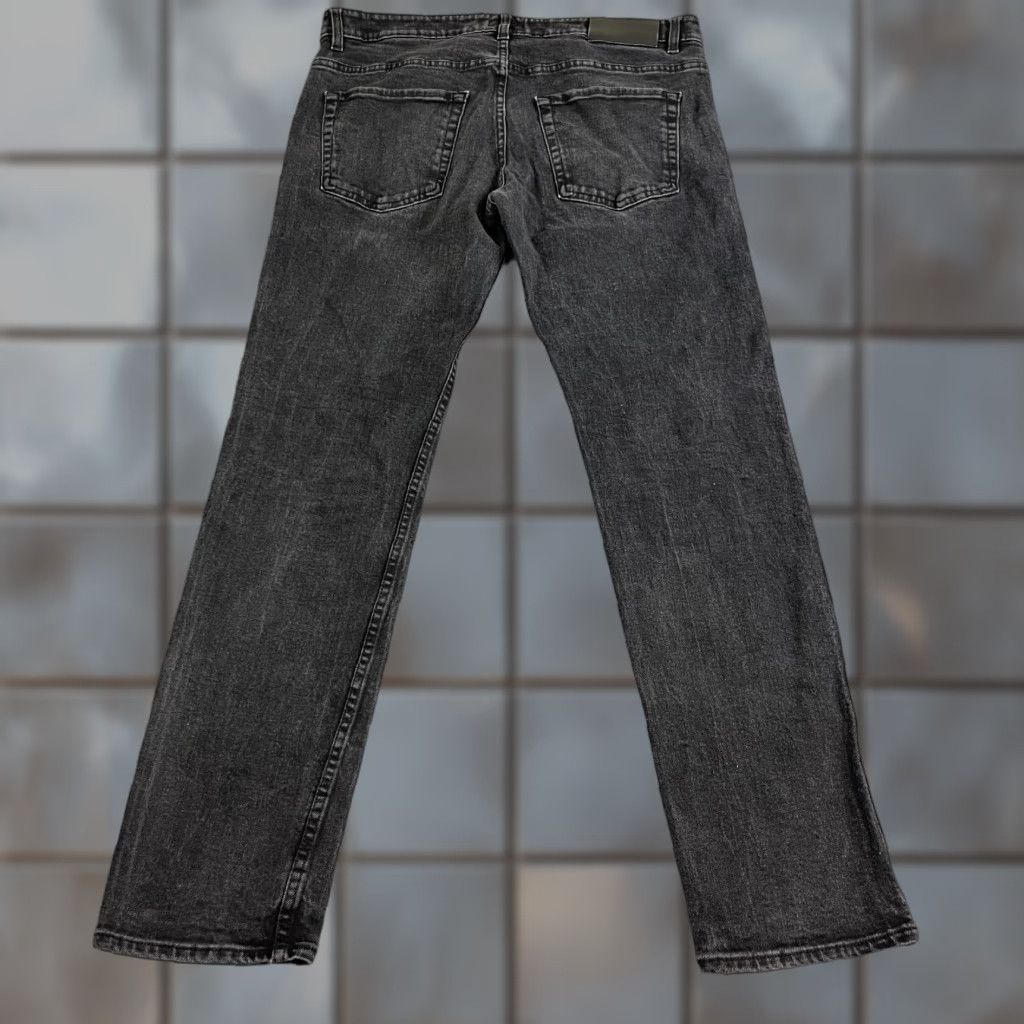 Hugo Boss HUGO BOSS Jeans Slim Delaware 3 Dark Wash Grey Denim 34 Slim Fit 5-Pocket Mens Regular Size 34 Overall Stretching Comfort Ready to Wear Size US 34 / EU 50 - 1 Thumbnail