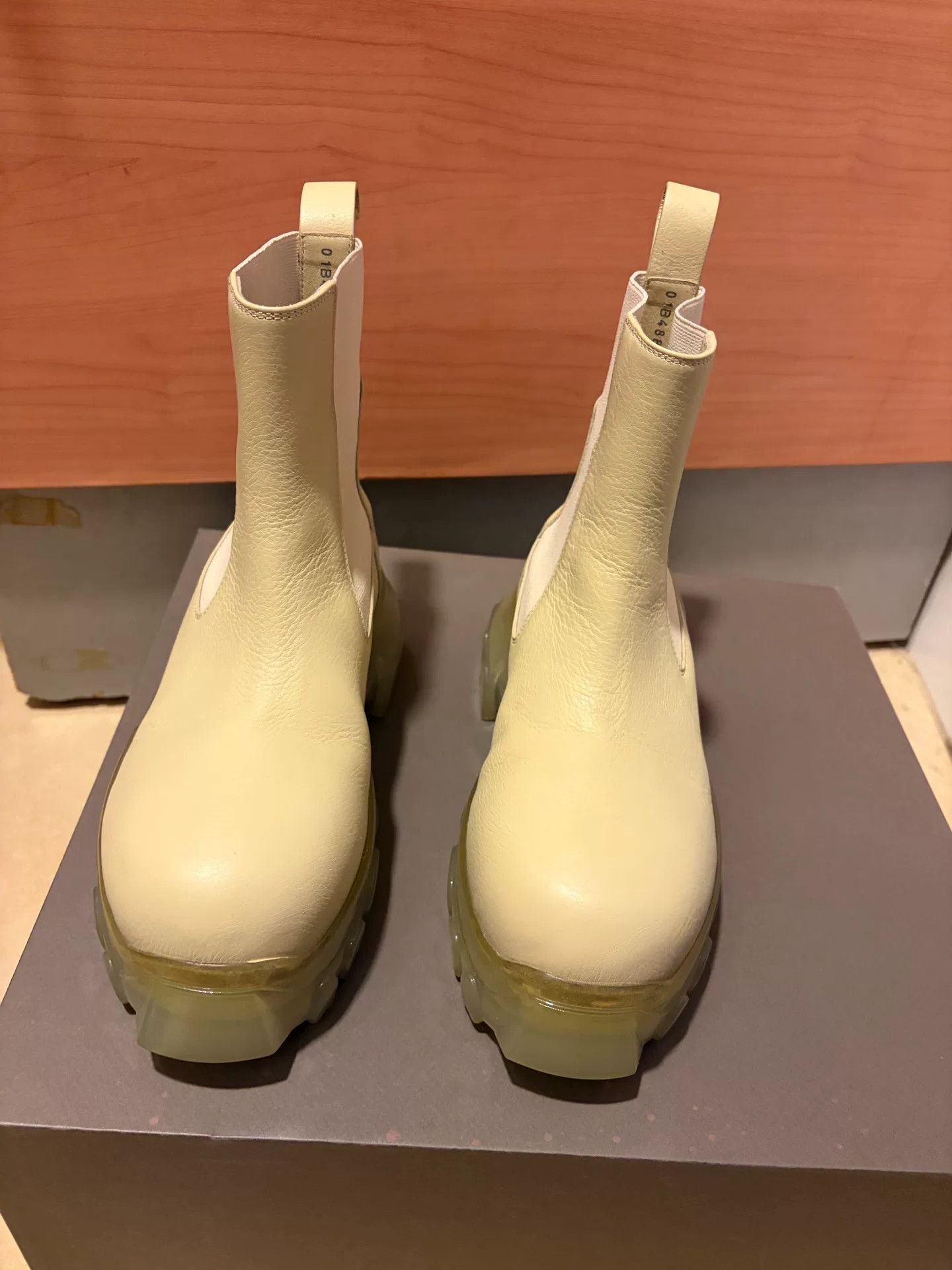 Rick Owens Rick Owens Beige Chelsea Boots Size US 4 / IT 34 - 1 Thumbnail