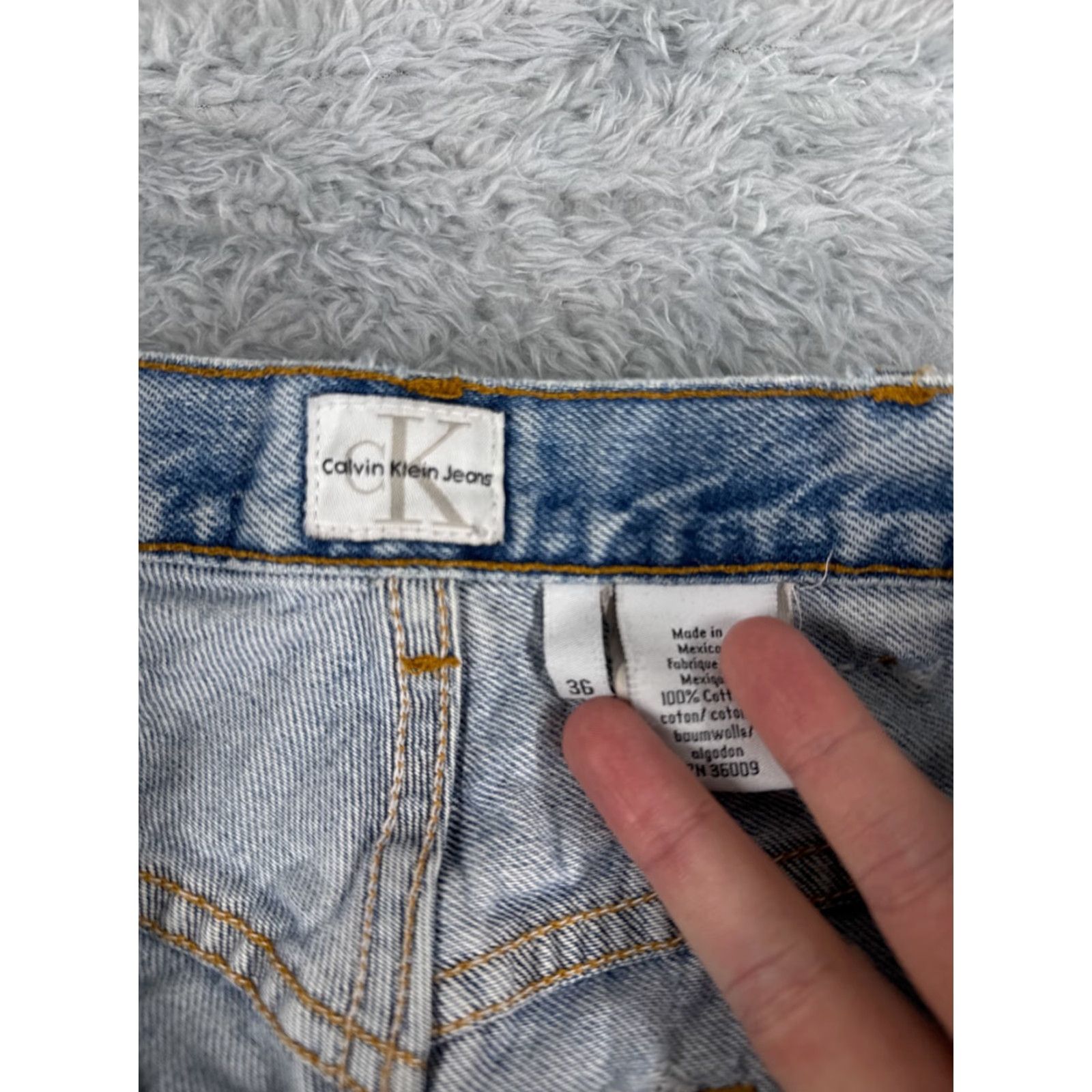 Calvin Klein VINTAGE Calvin Klein Jeans Men 36 Blue Denim Straight Fit Regular 5-Pocket Cotton Pants Blue 33x31 Filth? Size US 36 / EU 52 - 6 Thumbnail