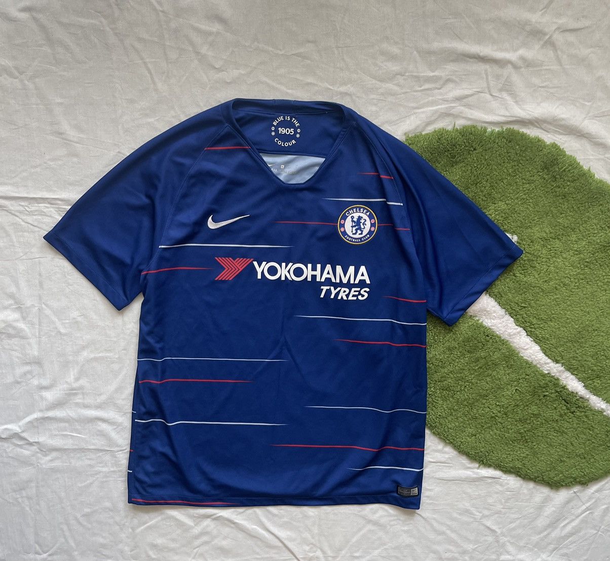 Chelsea Soccer × Nike Jersey Nike Chelsea 2018 Size US XL / EU 56 / 4 - 1 Thumbnail