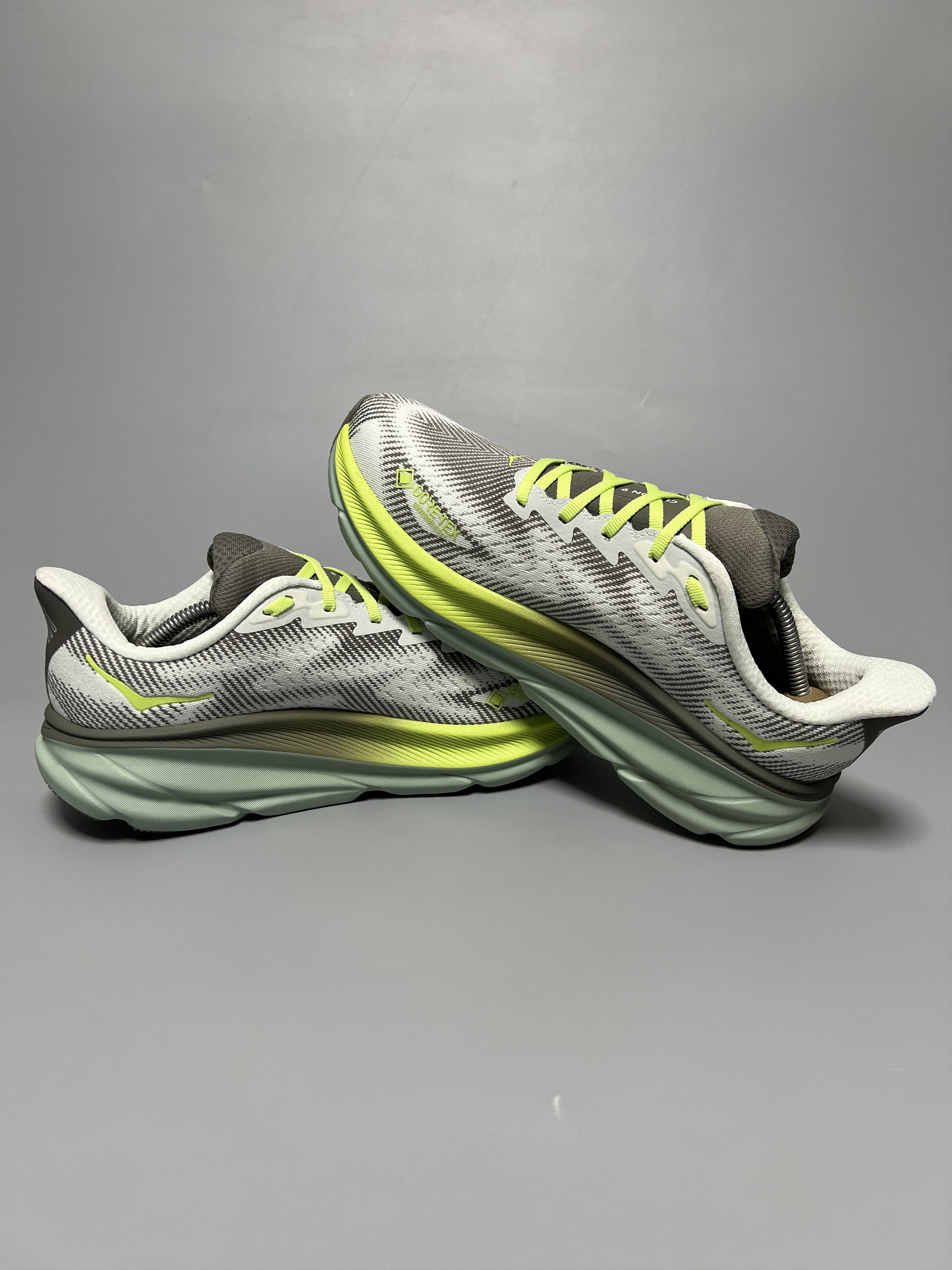Goretex × Hoka 10D Sample Hoka One One Clifton 9 GTX Running Shoes Size US 10 / EU 43 - 5 Thumbnail