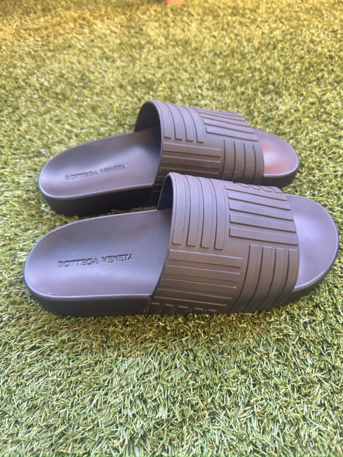 Bottega Veneta Bottega Veneta Slides EU41 Size US 8 / EU 41 - 1 Thumbnail