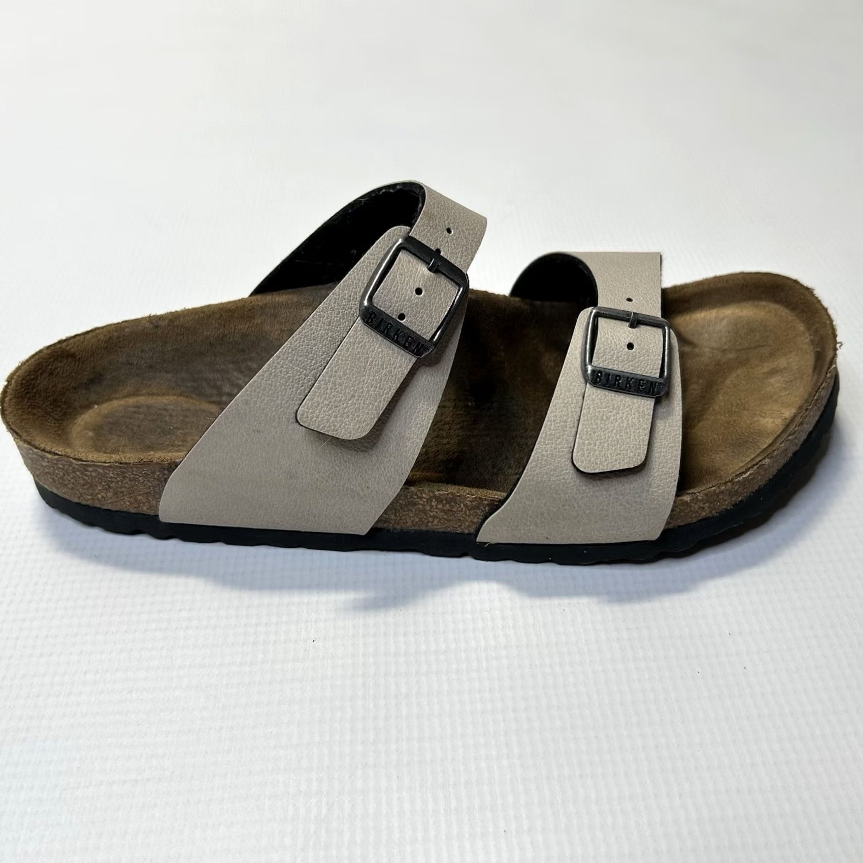 Birkenstock Birkenstock Sydney Sandals Women's Beige Tan Slip-On 7 38 Logo Arch Support Flat Heel Bohemian Retro Nature Outdoor Adjustable Straps Sandal Size US 7 / IT 37 - 3 Thumbnail