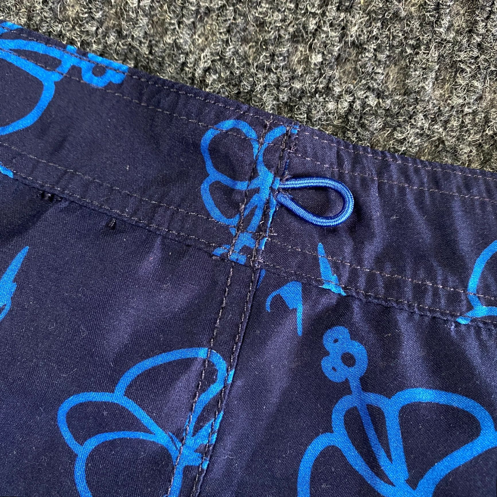 Disney Disney Mickey Mouse Disneyland Resort Swim Trunks Board Shorts M Blue Size US 31 - 5 Thumbnail