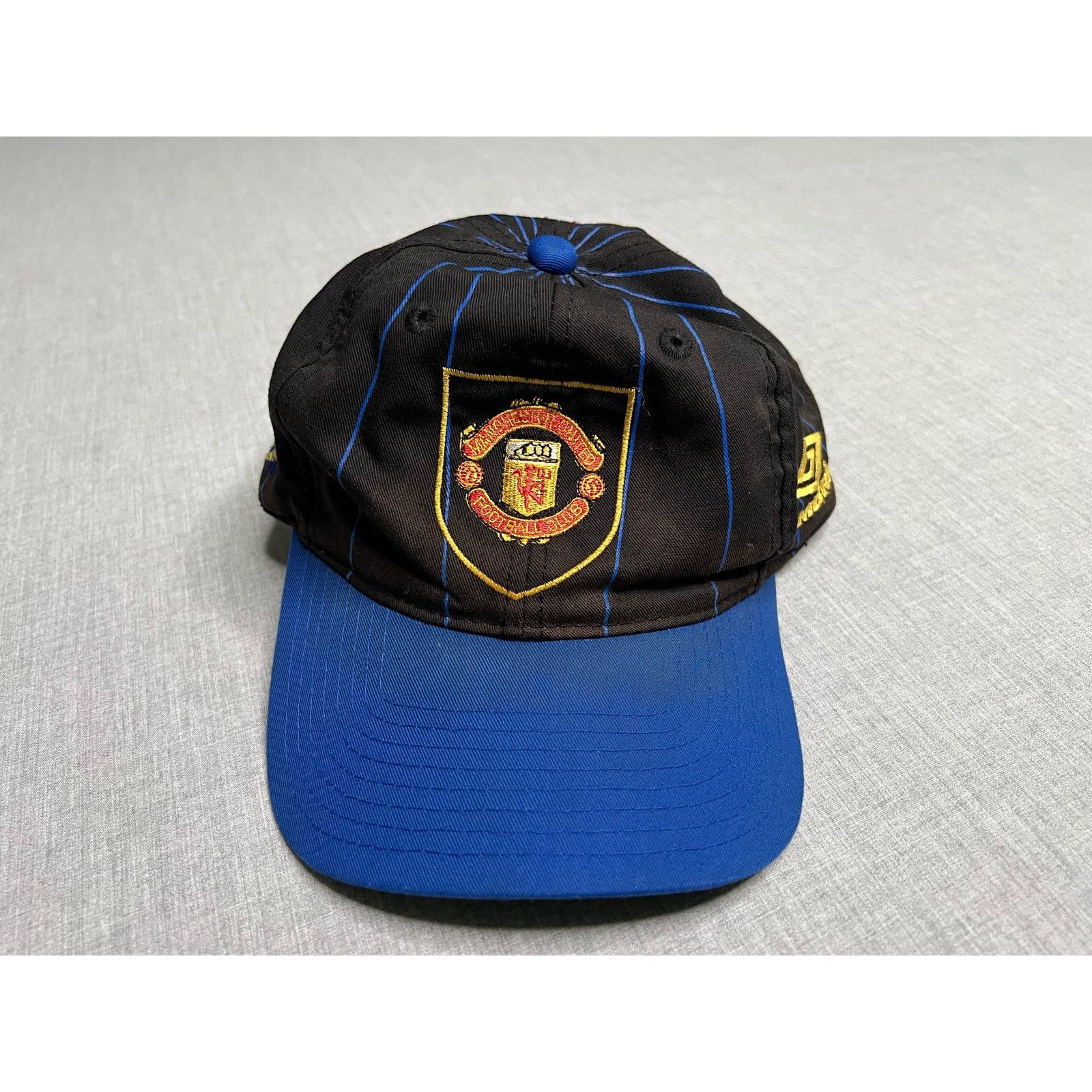 絶対一番安い Manchester United × Umbro × Vintage Vintage 90s Manchester 帽子