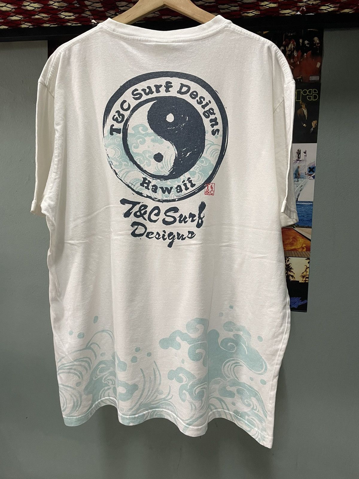 Vintage Vintage T&C Surf Hawaii Tee Size US XL / EU 56 / 4 - 5 Thumbnail