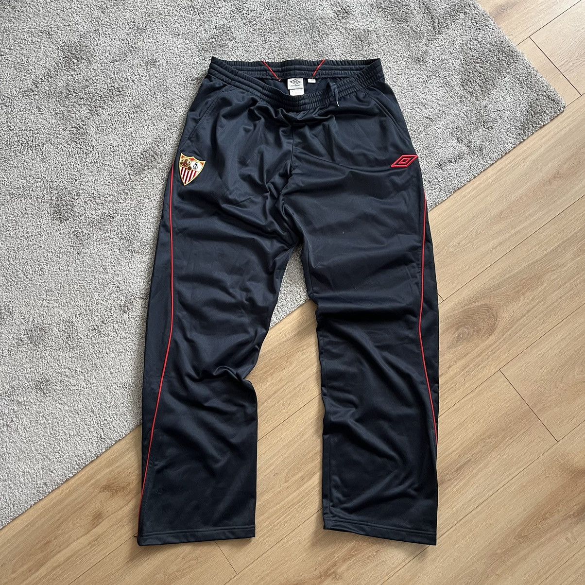 Umbro Vintage Drill Umbro FC Sevilla Pants XL Size US 36 / EU 52 - 1 Thumbnail
