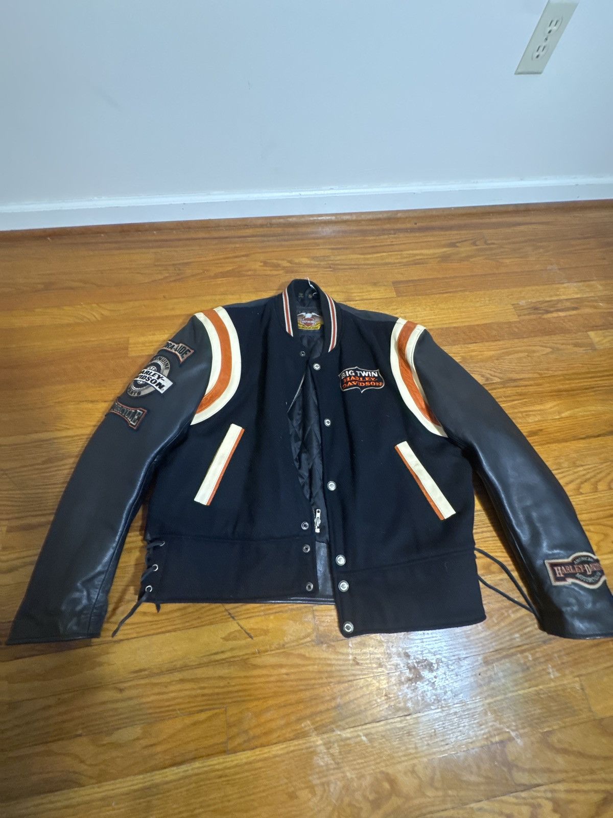 Harley Davidson Harley Davidson Leather Varsity Bomber Jacket Size US XL / EU 56 / 4 - 1 Thumbnail