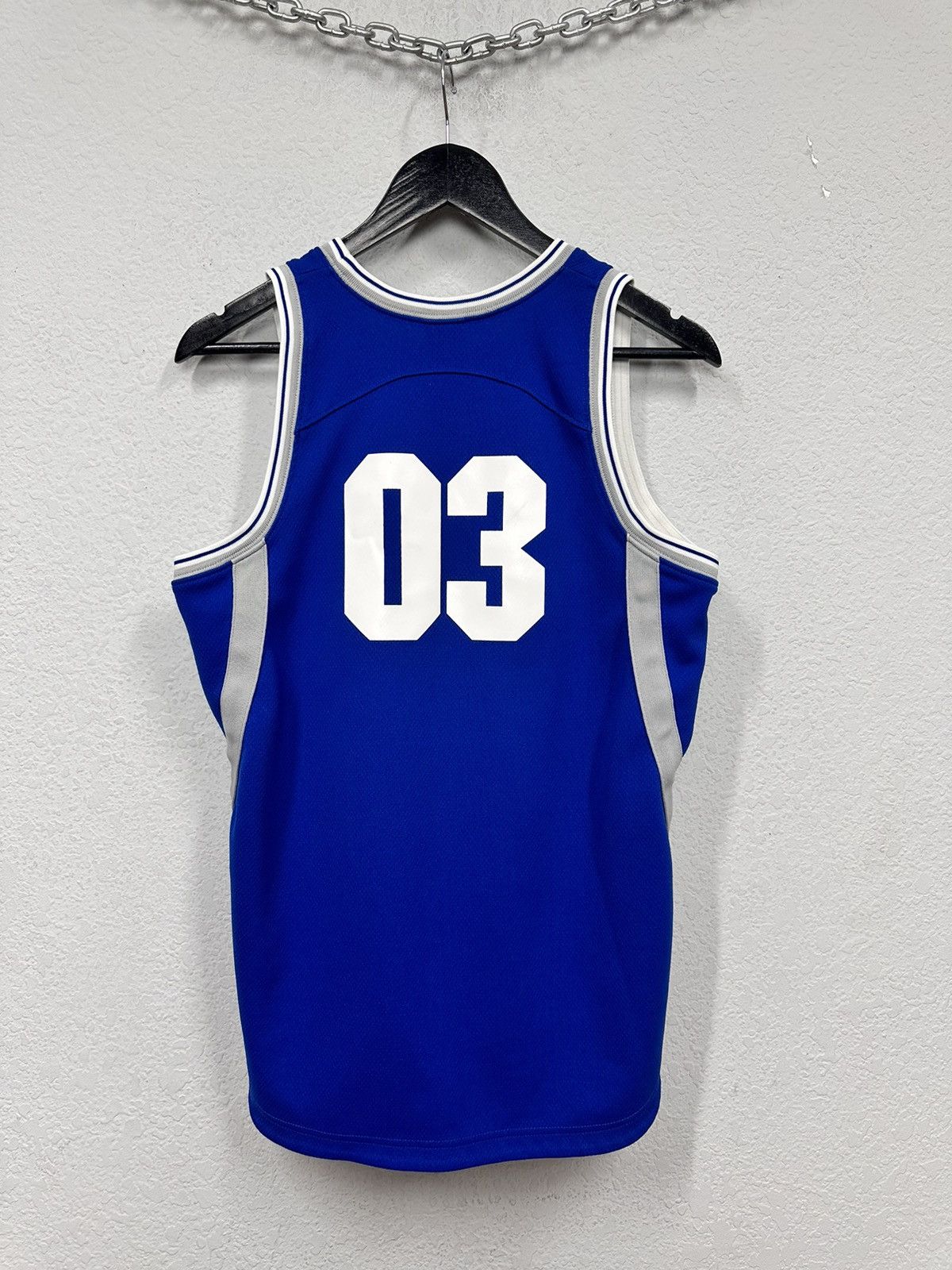 Nike Vintage Nike Jersey Basketball JAMES T-Shirt Jordan Size US M / EU 48-50 / 2 - 8 Thumbnail