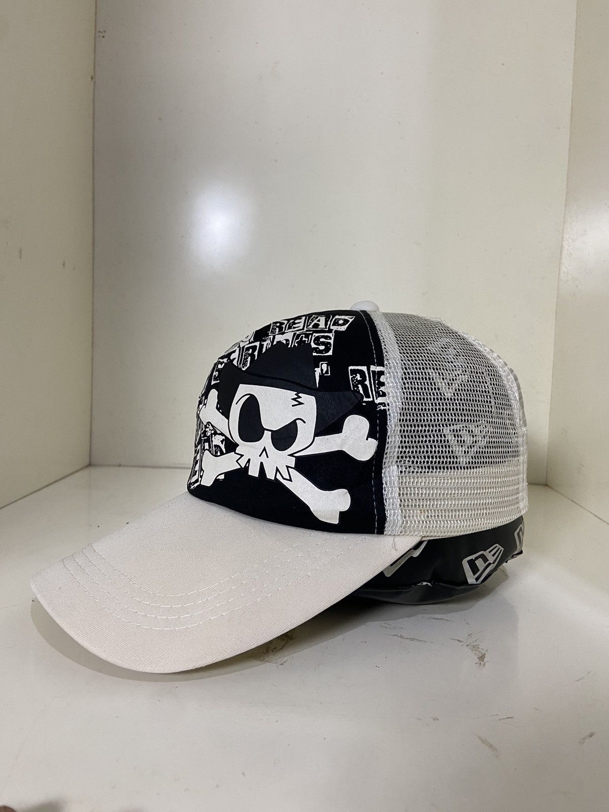 If Six Was Nine 2000s punk skull ifsixwasnine trucker hat Size ONE SIZE - 2 Thumbnail