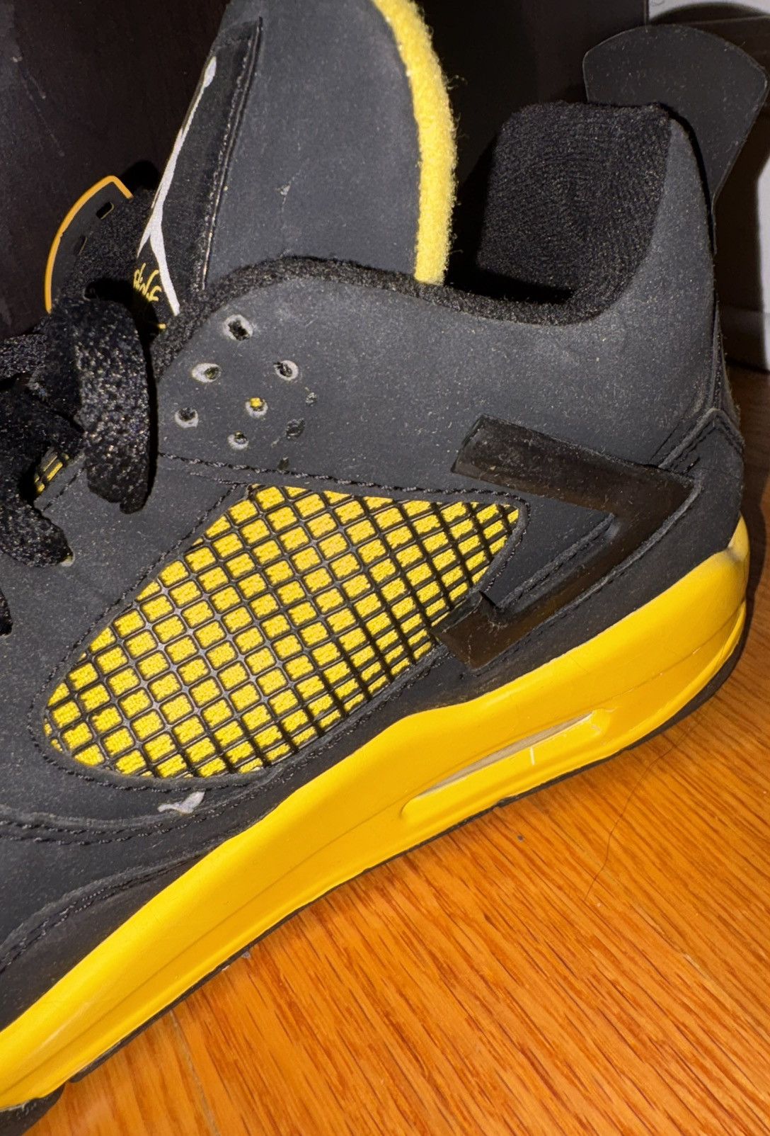 Jordan Brand JORDAN 4 RETRO LS 'THUNDER' 2006 Size US 10 / EU 43 - 11 Thumbnail