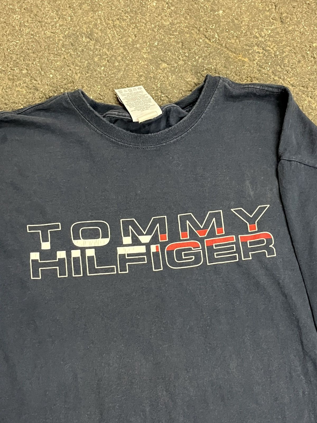 Tommy Hilfiger × Vintage Tommy Hilfiger vintage longsleeve y2k tee shirt hype rare Size US XL / EU 56 / 4 - 4 Thumbnail
