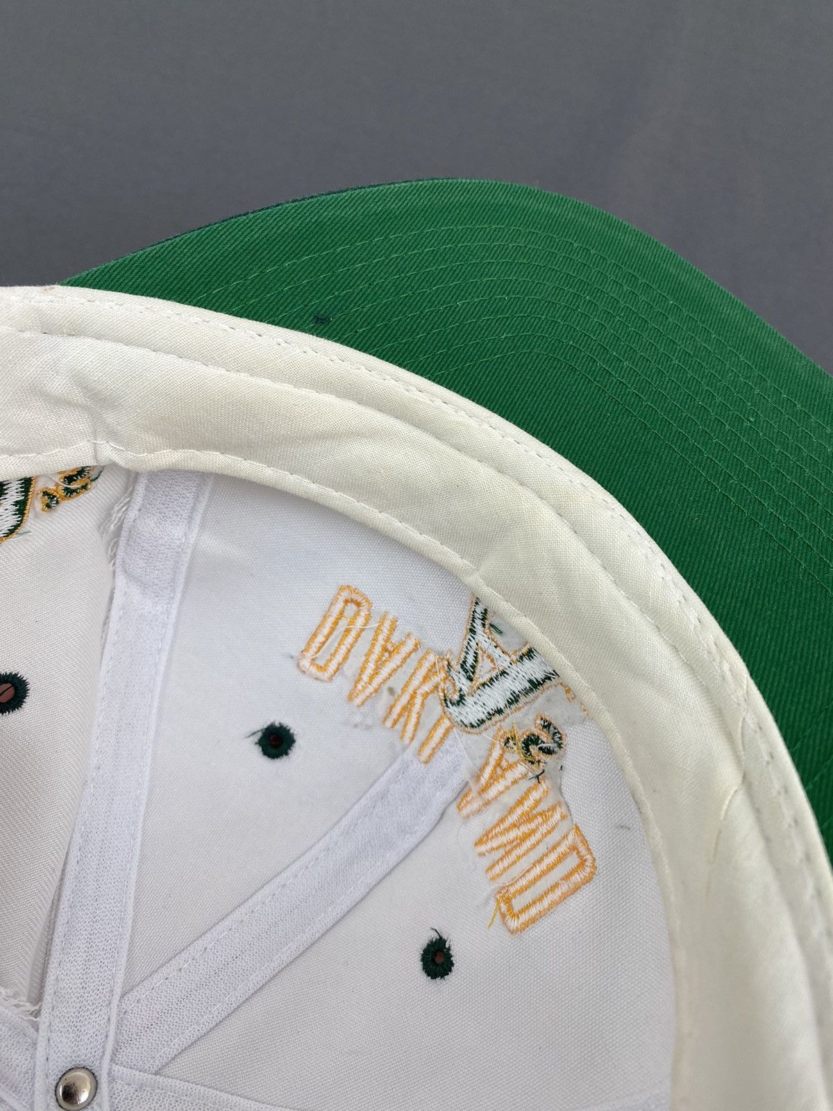 Vintage 1990’s Vintage Oakland Athletics Two Tone Snap Back Size ONE SIZE - 11 Thumbnail