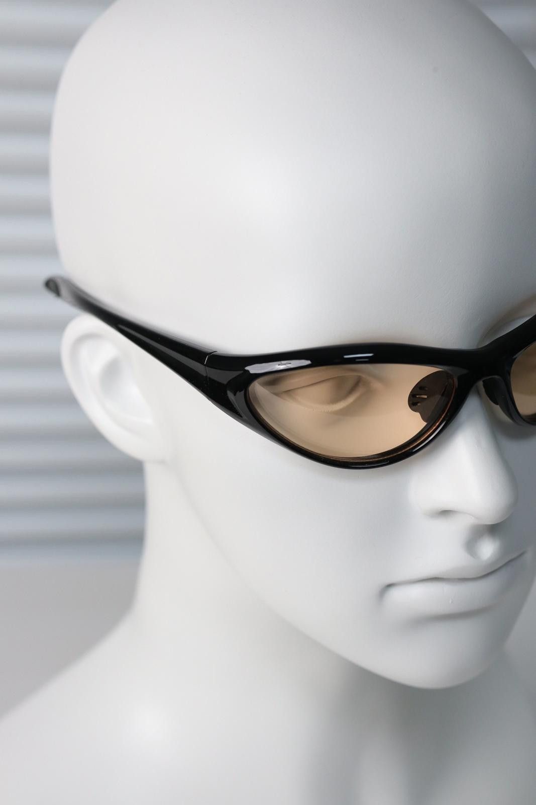 Other Rare Vtg Y2k Avant Garde Cat Eye Black Sunglasses Unisex OS Size ONE SIZE - 6 Thumbnail