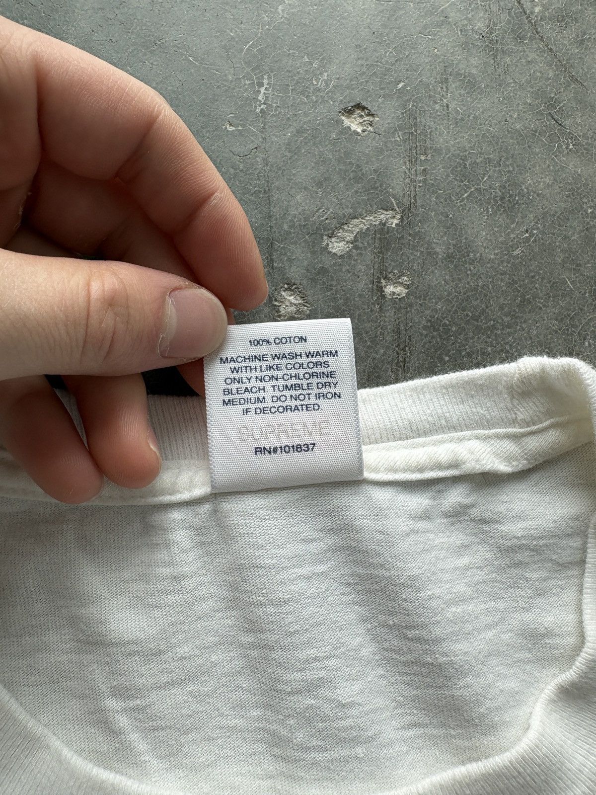 Supreme FW19 Supreme Bite Tee Size US S / EU 44-46 / 1 - 5 Thumbnail