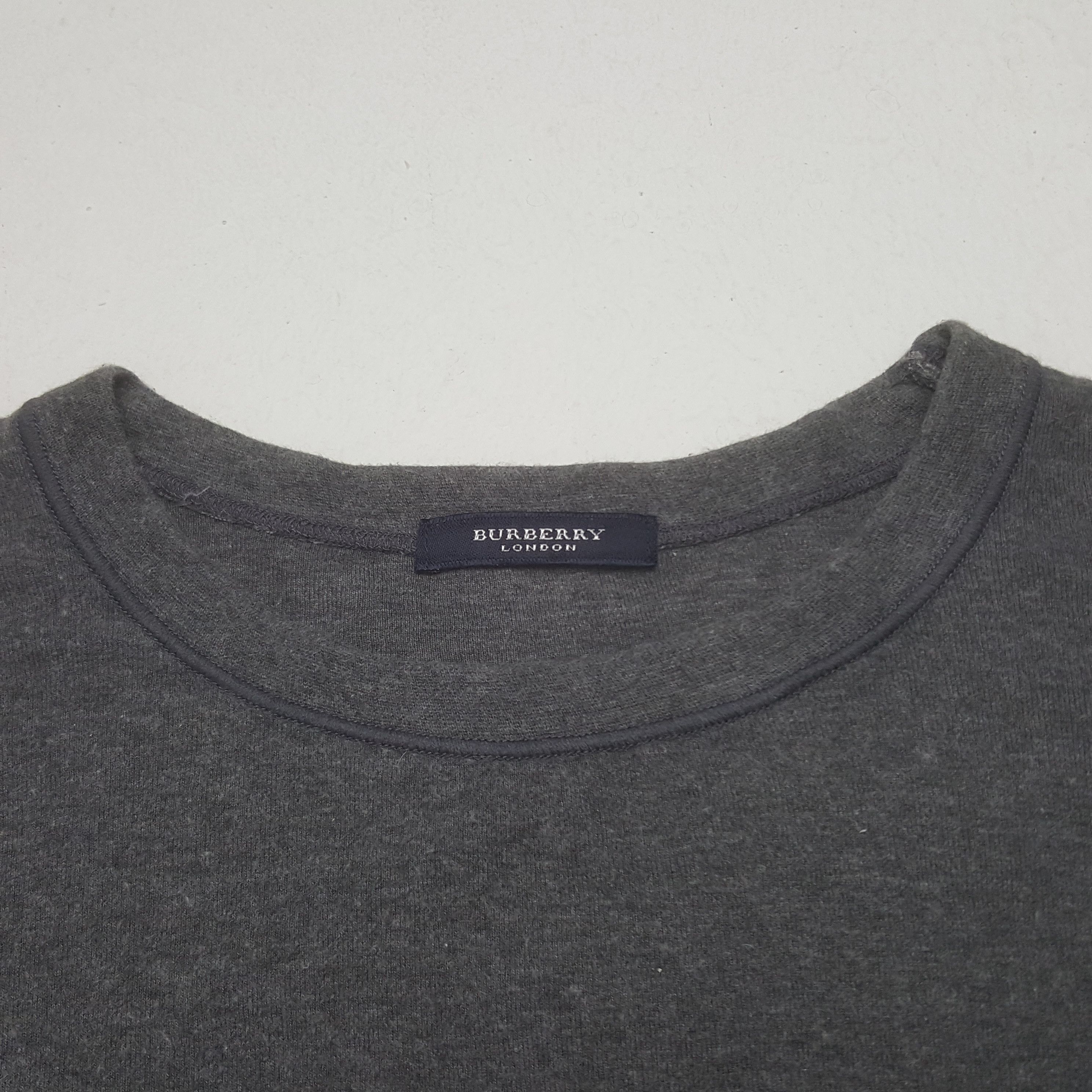 Burberry × Vintage Vintage Burberry London Custom Spell Out Logo Tshirt Size US S / EU 44-46 / 1 - 4 Thumbnail