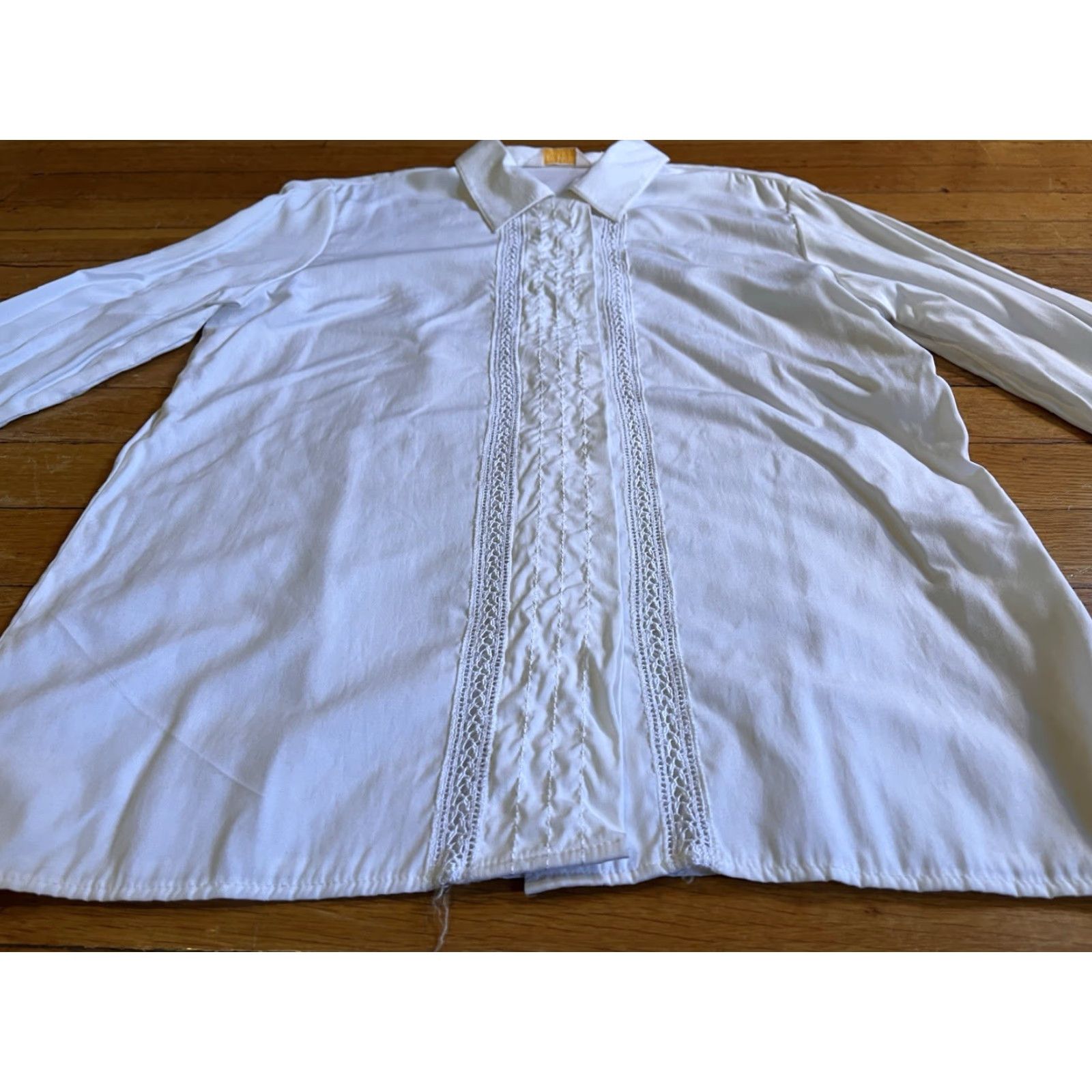 Brooks Brothers VINTAGE Brooks Brothers Shirt Women’s 10 White Button-Up Pintucked Decorative Placket Casual Modern Classic Womens Size L / US 10 / IT 46 - 2 Thumbnail