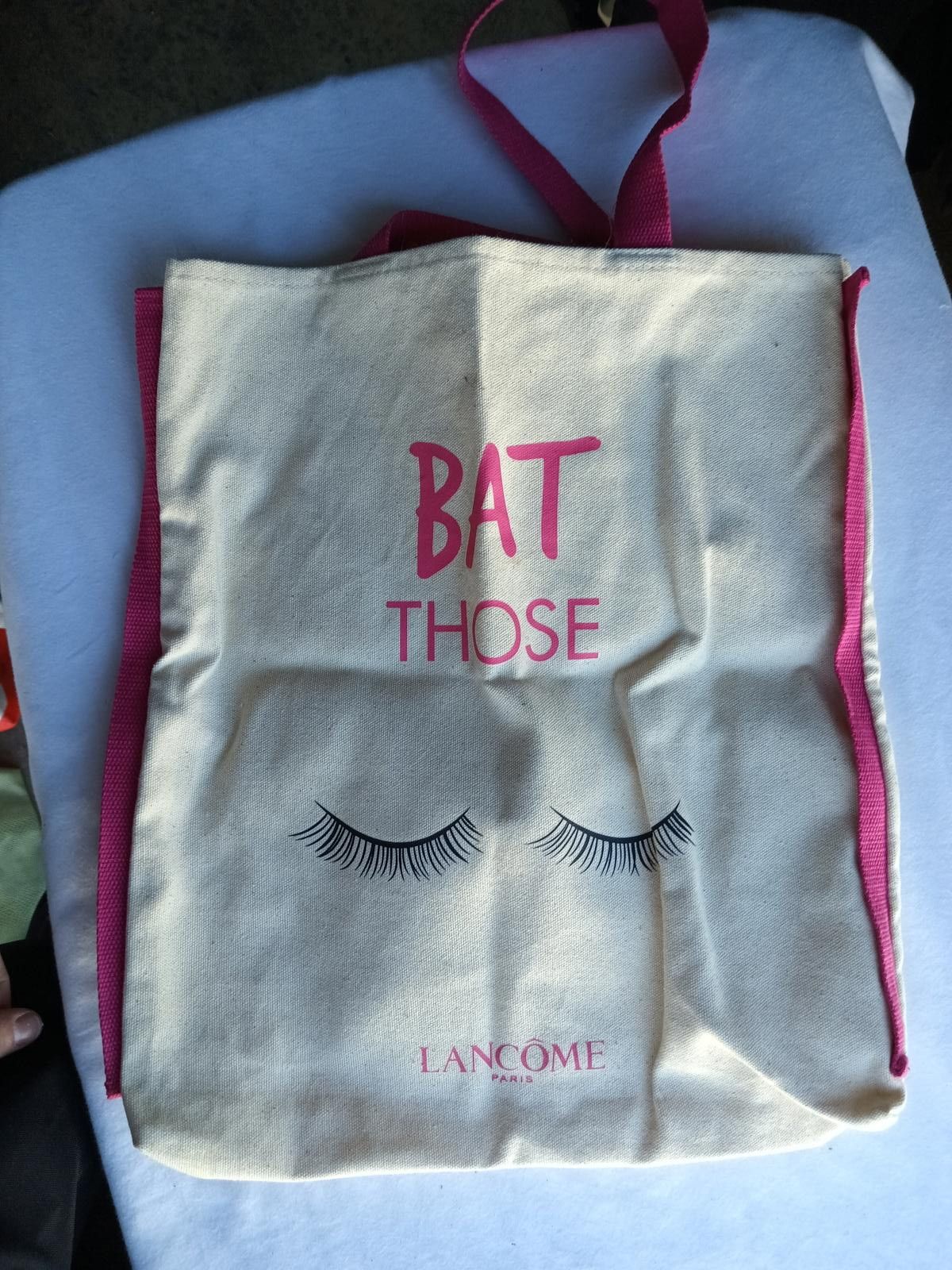 Designer Lancôme 'BAT THOSE' Tote Bag - Stylish & Practical Size ONE SIZE - 4 Thumbnail