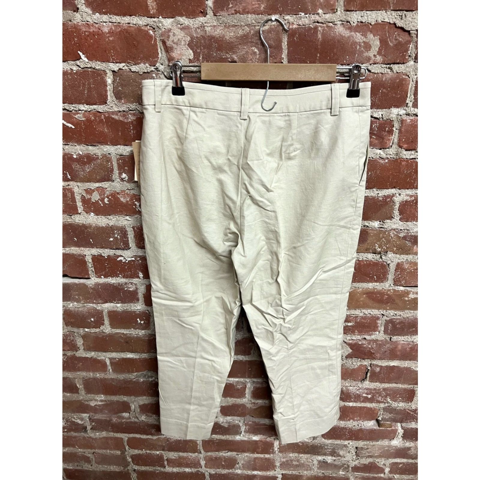 Coldwater Creek Coldwater Creek Women's Petite 12 Capri Washed Poplin Beige Mid Rise NEW Size ONE SIZE - 3 Thumbnail