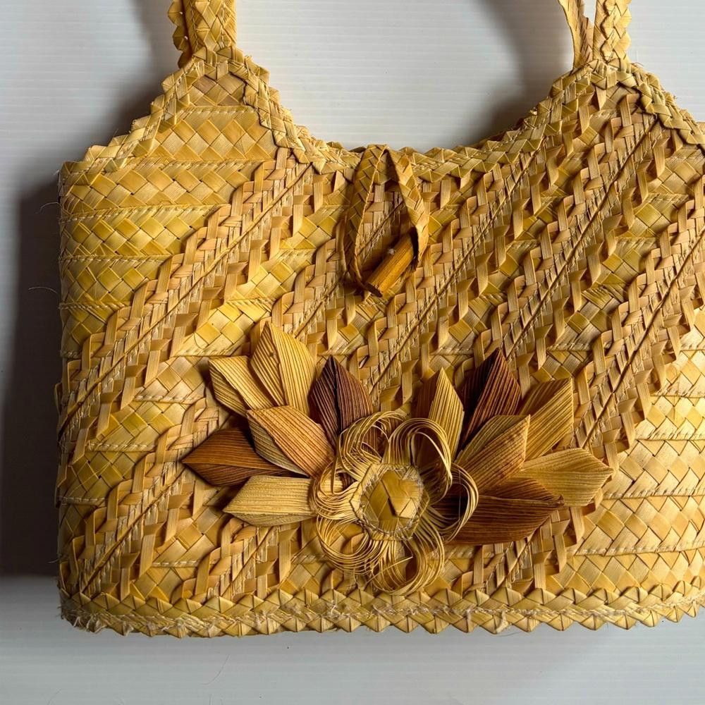 Designer Vintage Hawaiian Handmade Woven Handbag 9x7 Inches Size ONE SIZE - 2 Thumbnail