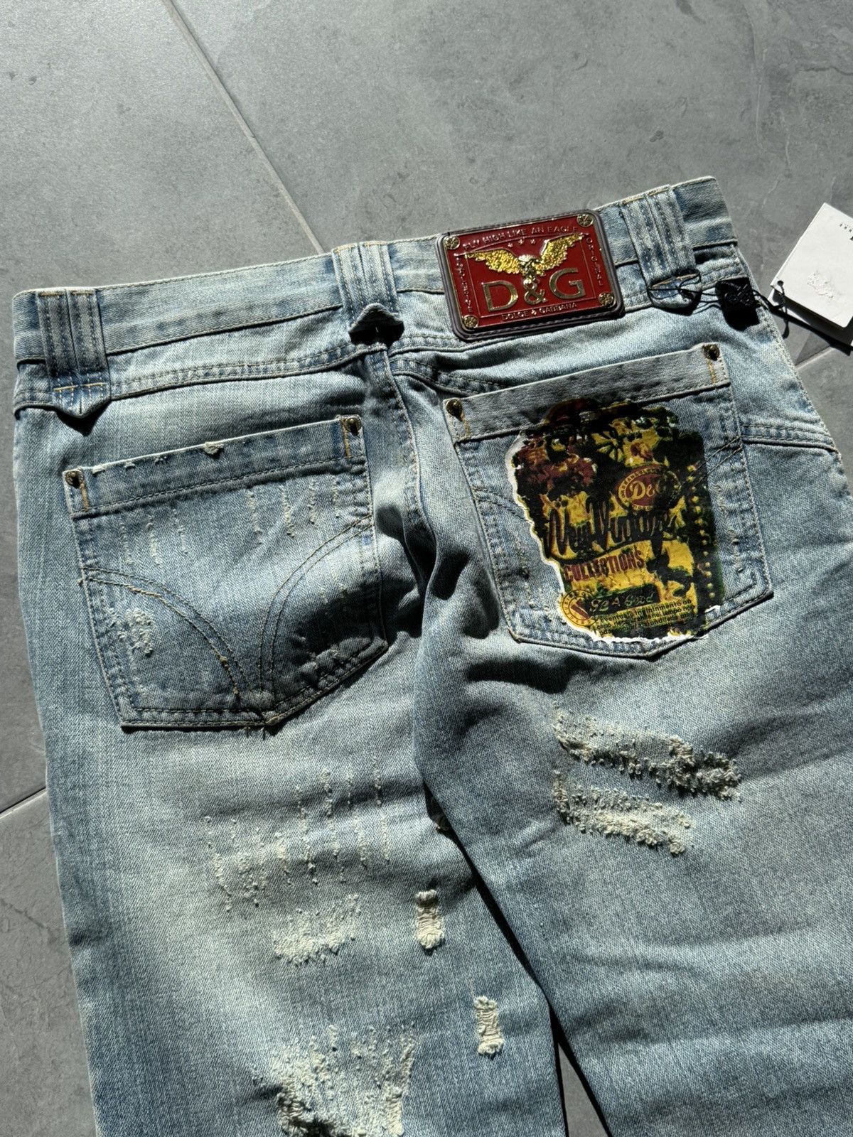 Dolce & Gabbana 2000s Dolce & Gabbana Distressed Washed Denim Jeans Size US 31 - 9 Thumbnail