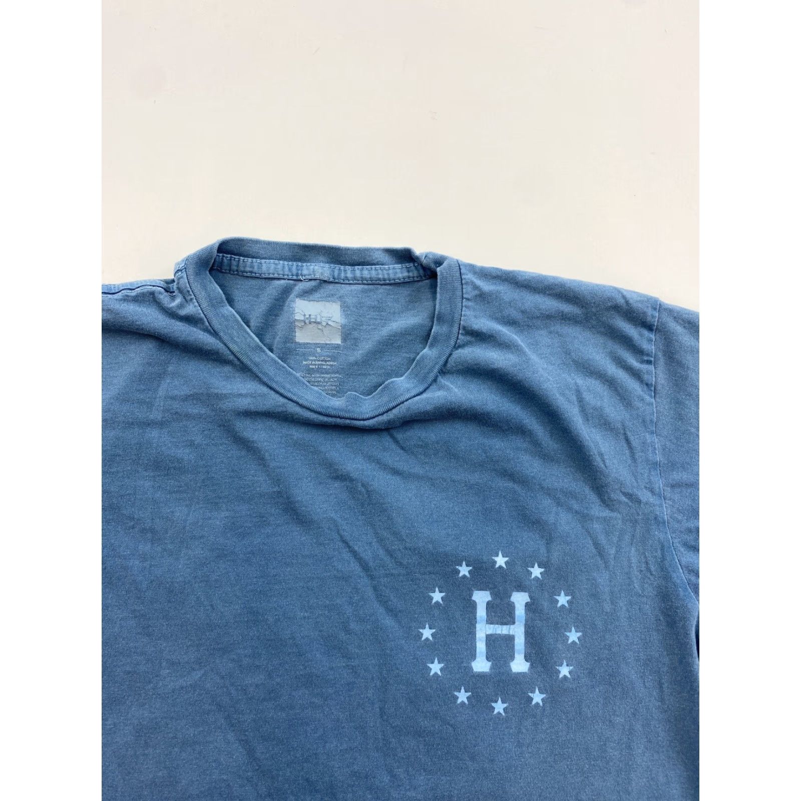Huf HUF Shirt Women’s Small Blue Short Sleeve Size S / US 4 / IT 40 - 2 Thumbnail