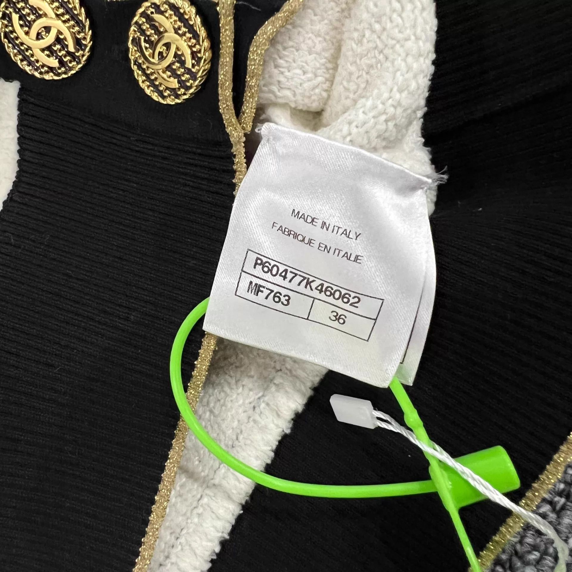 Chanel Chanel Cruise Short Cardigan B&W Gold Buttons Size XS / US 0-2 / IT 36-38 - 6 Thumbnail