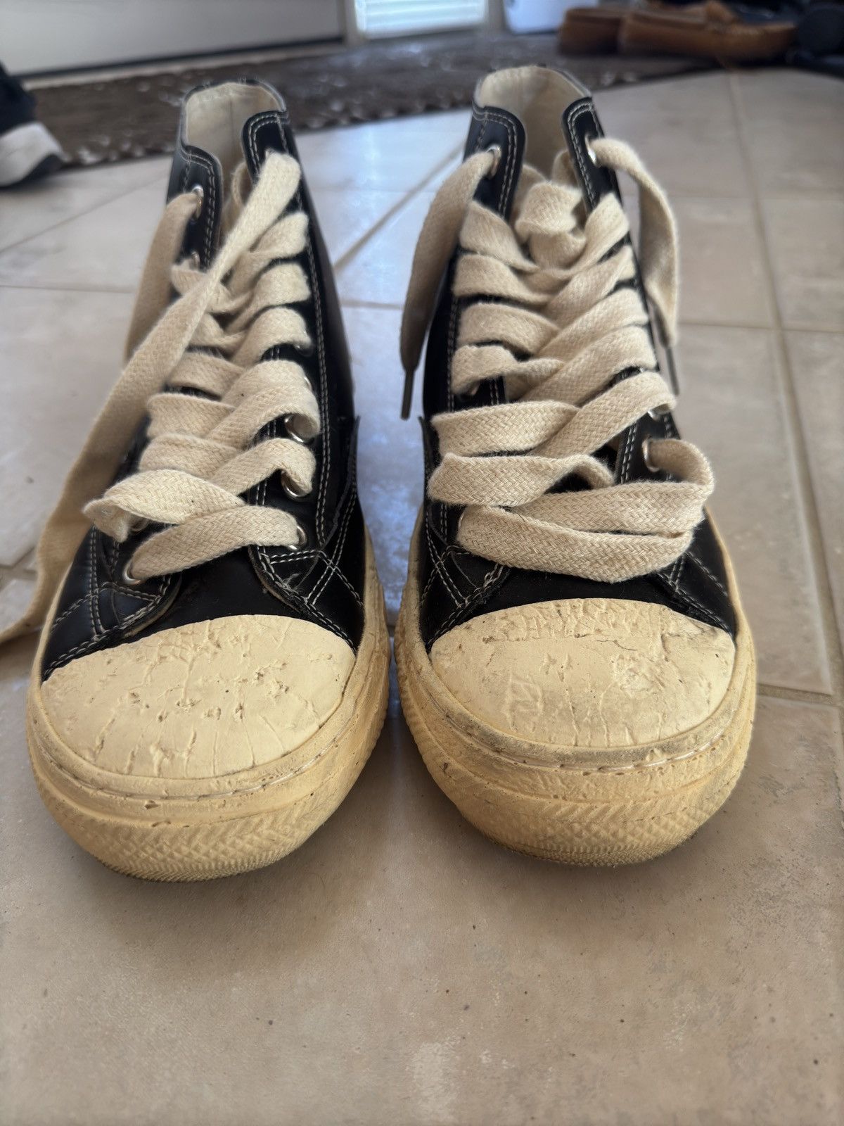 Maison MIHARA YASUHIRO Maison Yasuhiro Mihara General Scale High-Top Sneaker Size US 9 / EU 42 - 1 Thumbnail