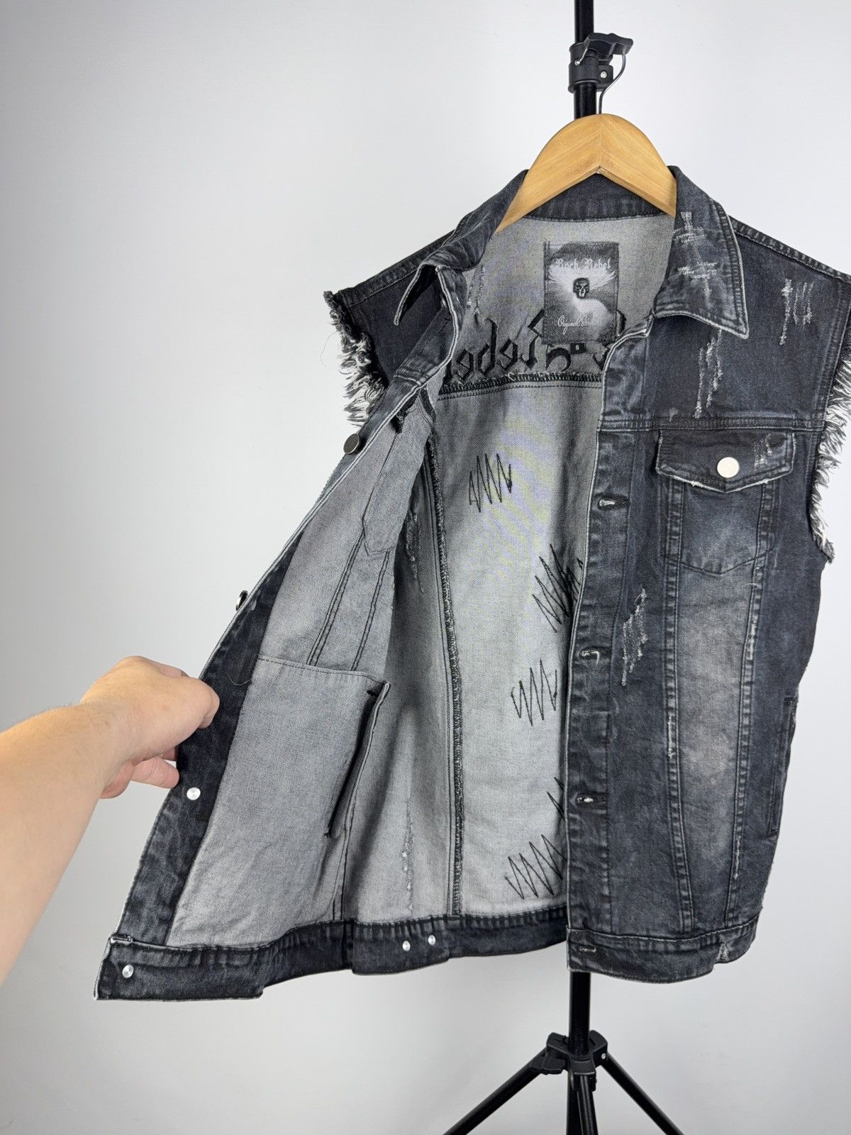 Other 00s Rock Rebel Distressed Denim Vest Acid Wash Punk Biker Size US S / EU 44-46 / 1 - 6 Thumbnail