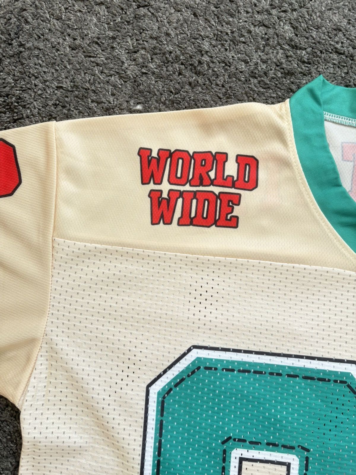 Japanese Brand Vintage oversize basketball 80 football cream green jersey Size US M / EU 48-50 / 2 - 6 Thumbnail