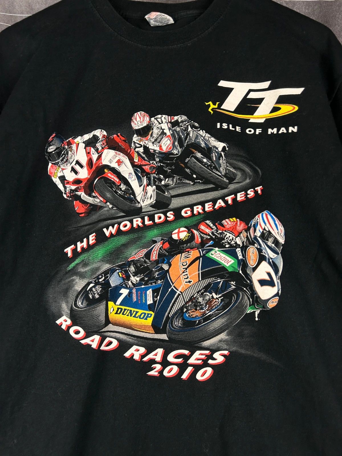 Fruit Of The Loom Isle Of Man TT from 2010 motorcycle tee big logo print Size US XL / EU 56 / 4 - 3 Thumbnail