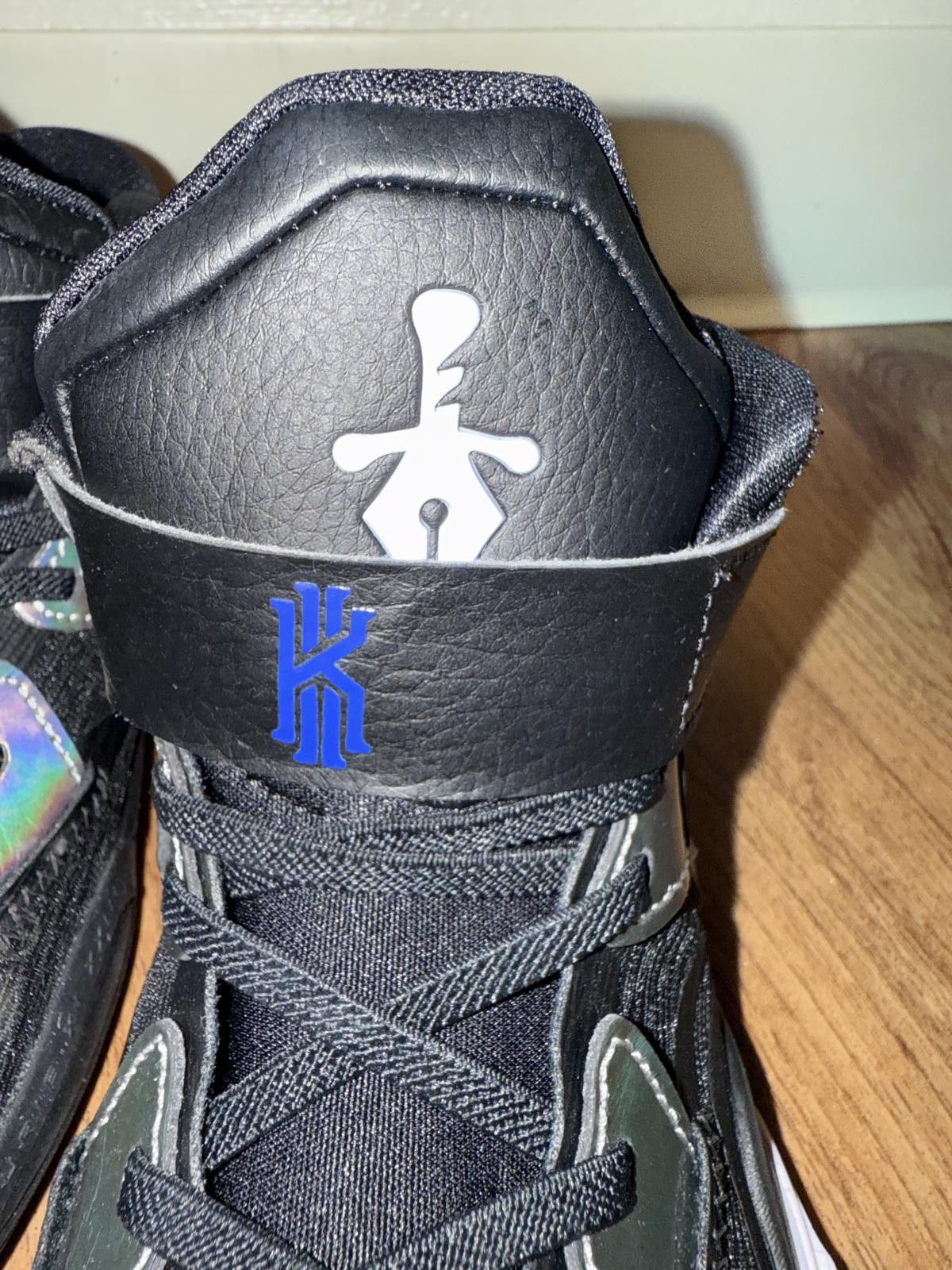 Nike Nike Kyrie Infinity Black Metallic Silver (PS) Size US 5 / EU 37 - 6 Thumbnail