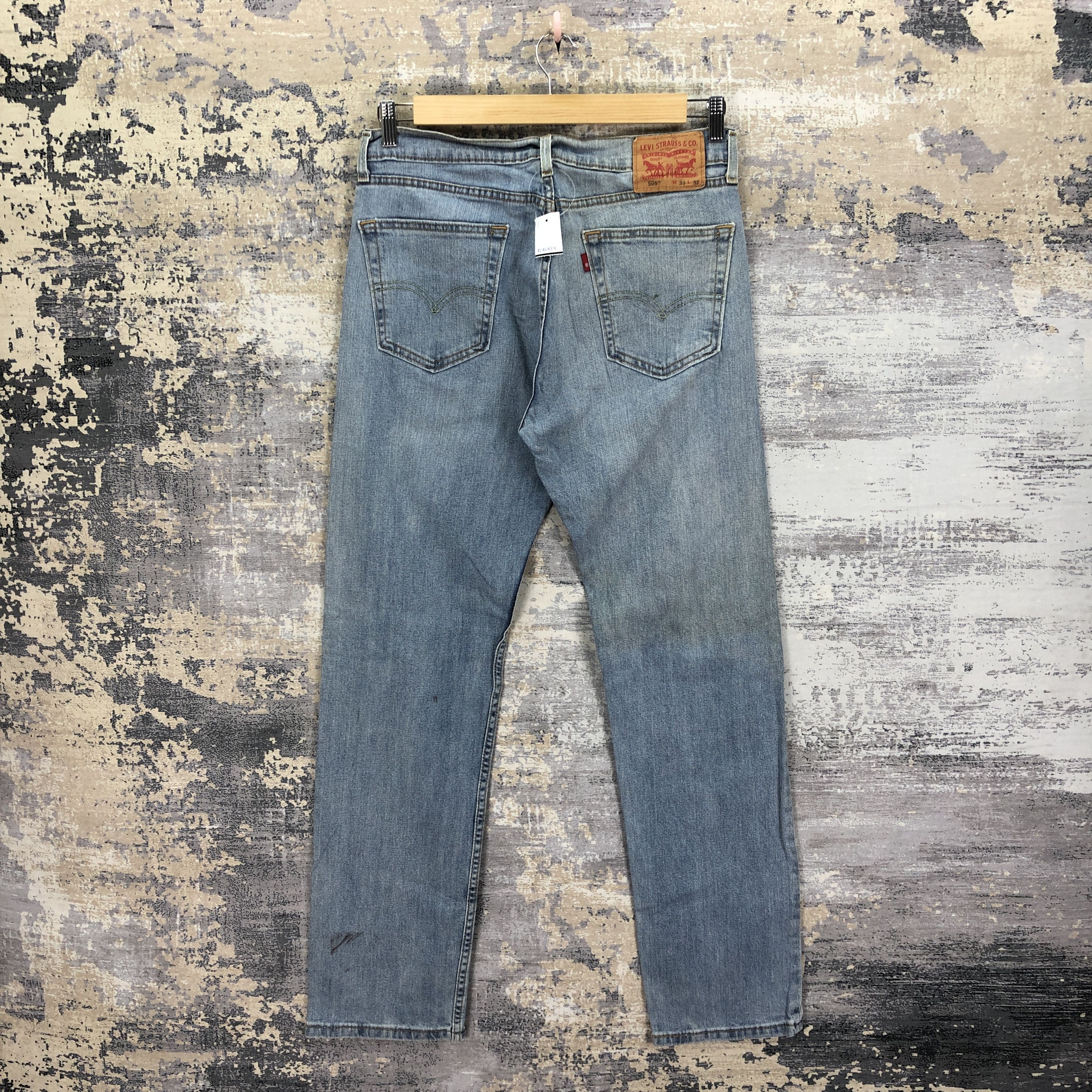Levi's Vintage Y2K Levis 505 Faded Jeans Levi's Light Wash Denim Size US 32 / EU 48 - 2 Thumbnail