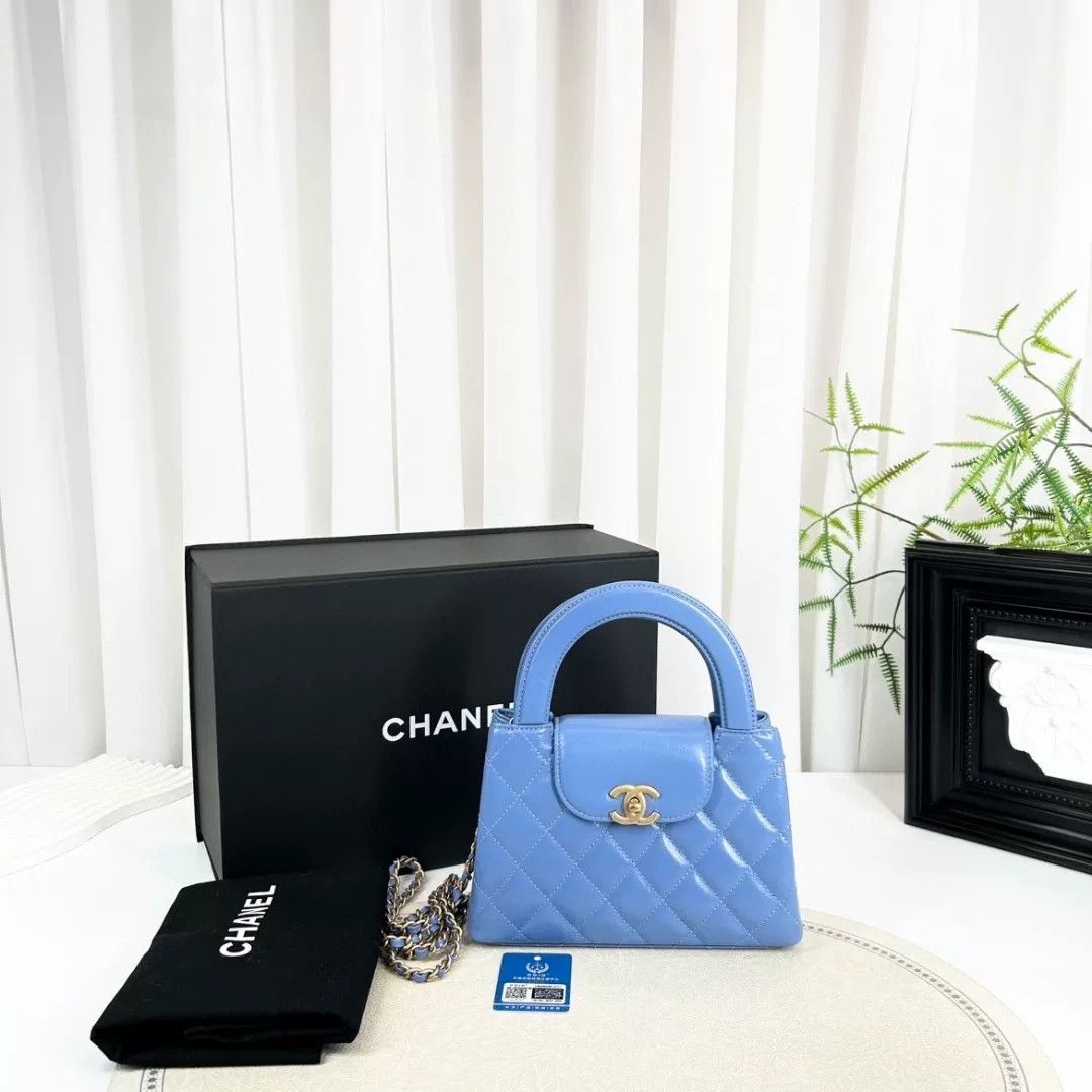 Chanel Pre-loved Bag Very good condition Size ONE SIZE - 1 Thumbnail
