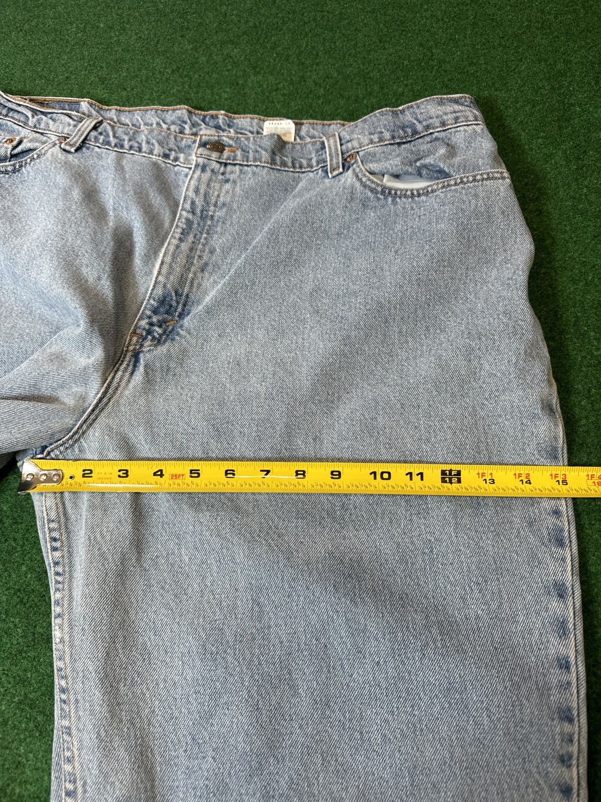 Levi's Vintage Clothing Vintage 90s Levi’s 550 Relaxed Taper Light Wash Jeans Size 42" / US 20 - 10 Thumbnail